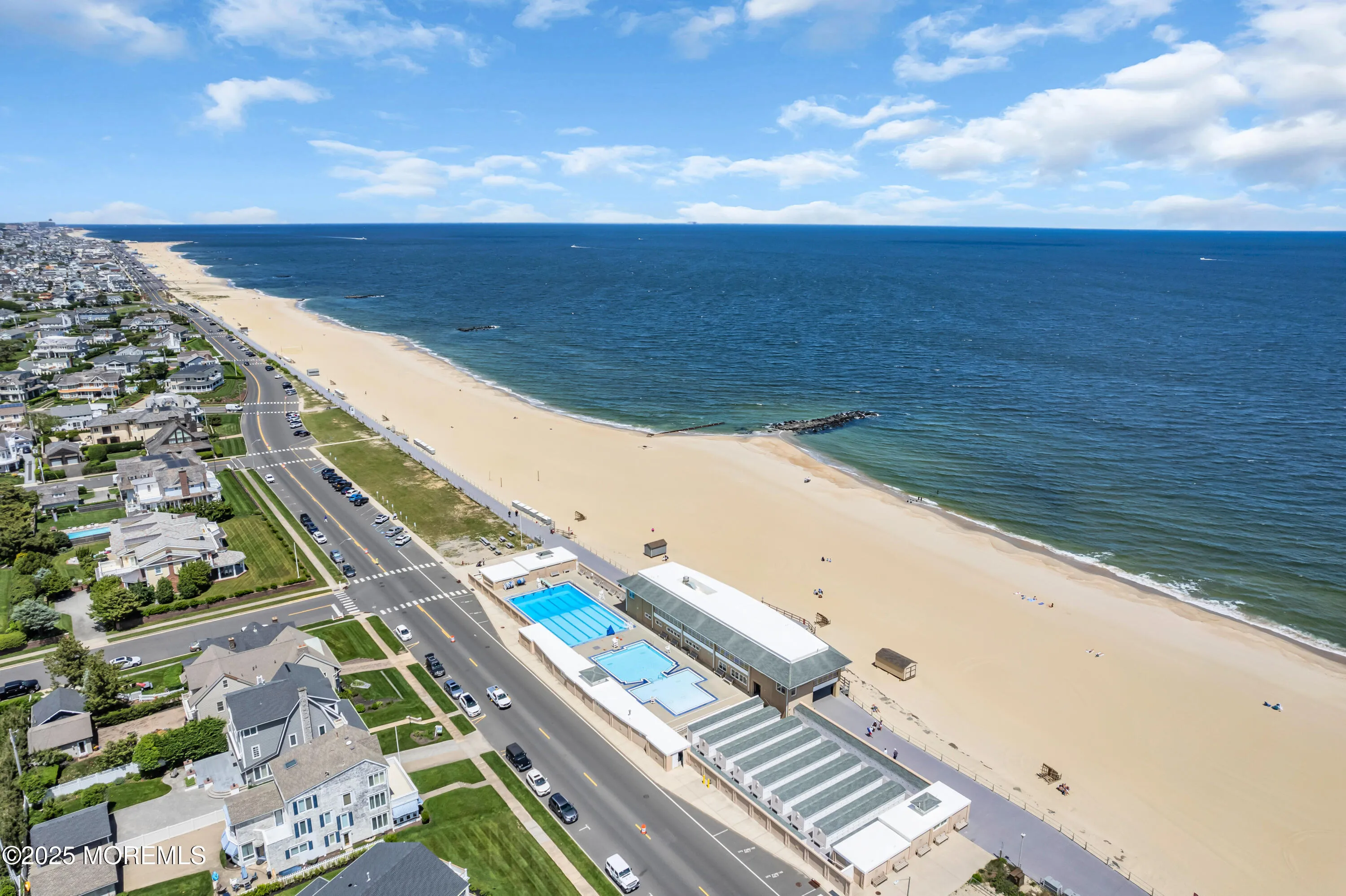 Spring Lake, New Jersey 07762, United States, 6 Bedrooms Bedrooms, ,4 BathroomsBathrooms,Residential,Active,133695