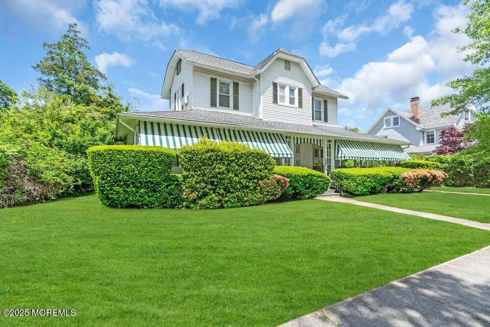 Spring Lake, New Jersey 07762, United States, 6 Bedrooms Bedrooms, ,4 BathroomsBathrooms,Residential,Active,133695