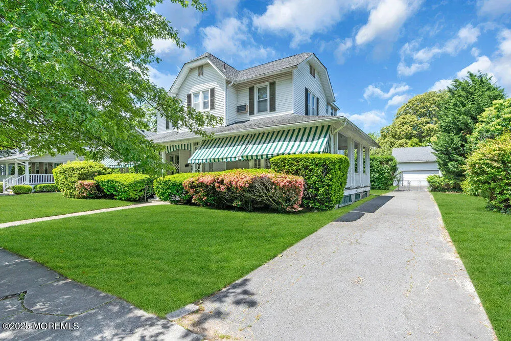 Spring Lake, New Jersey 07762, United States, 6 Bedrooms Bedrooms, ,4 BathroomsBathrooms,Residential,Active,133695