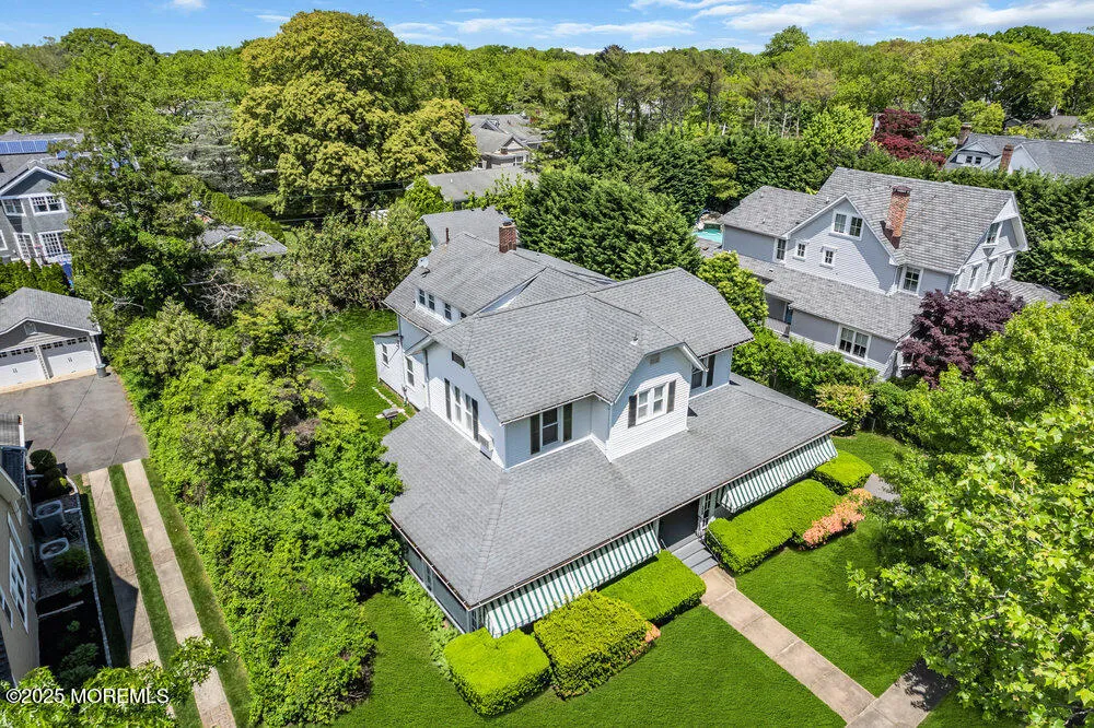 Spring Lake, New Jersey 07762, United States, 6 Bedrooms Bedrooms, ,4 BathroomsBathrooms,Residential,Active,133695