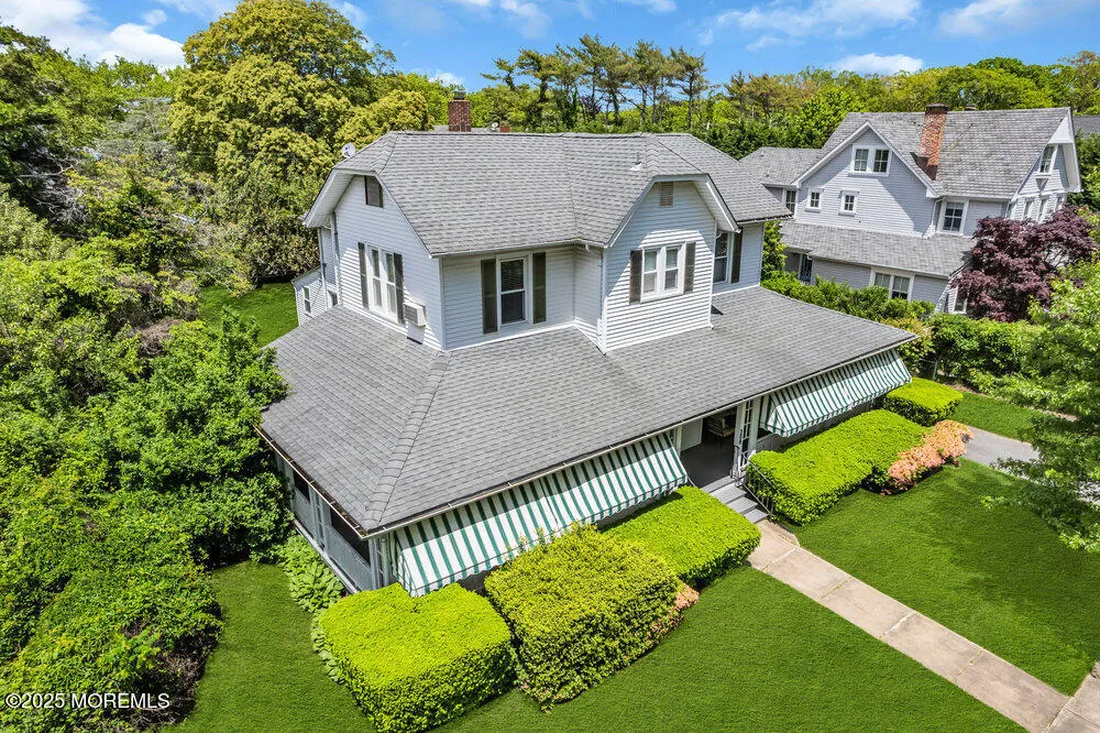 Spring Lake, New Jersey 07762, United States, 6 Bedrooms Bedrooms, ,4 BathroomsBathrooms,Residential,Active,133695