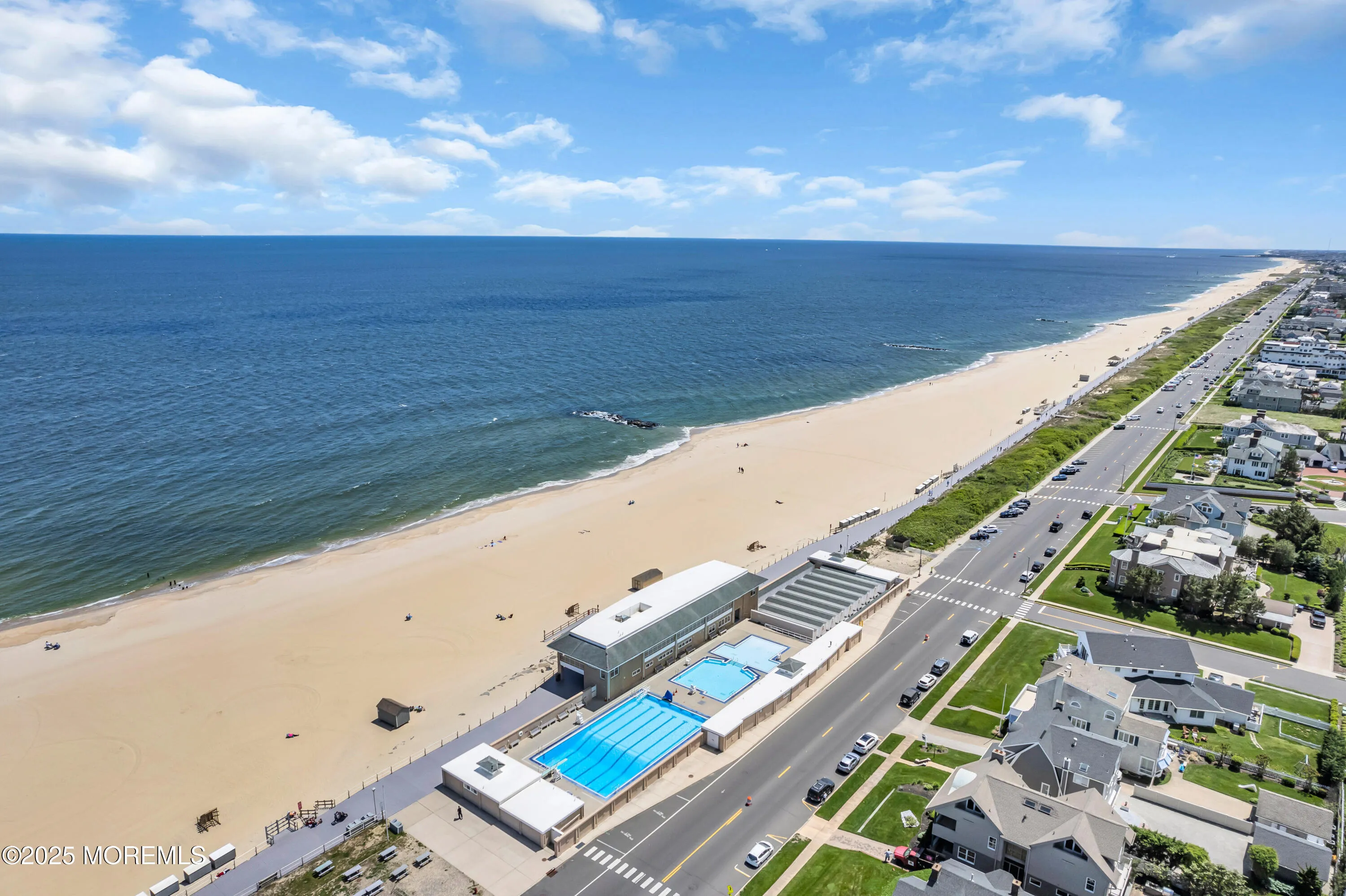 Spring Lake, New Jersey 07762, United States, 6 Bedrooms Bedrooms, ,4 BathroomsBathrooms,Residential,Active,133695