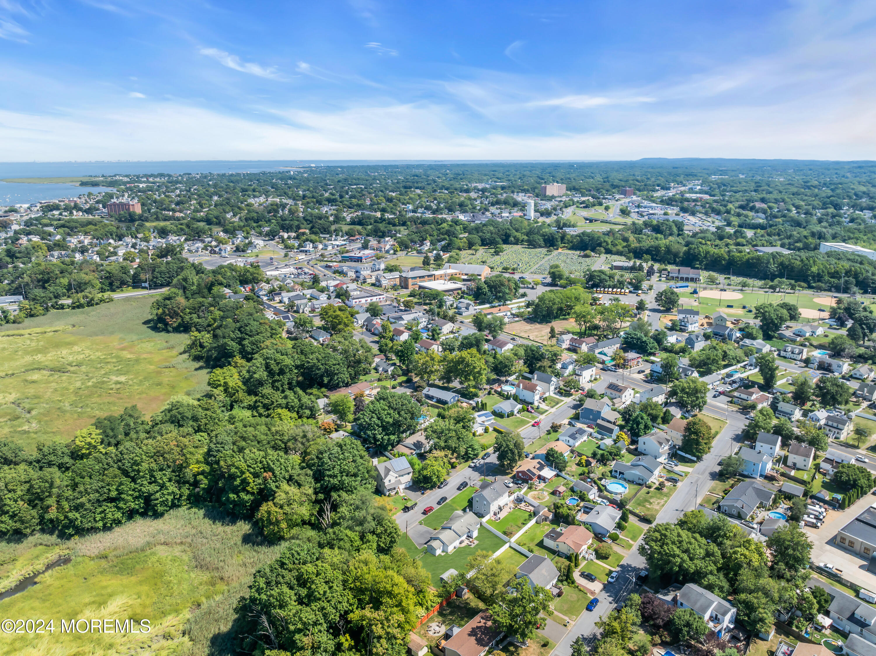 12 Oakshades Avenue, Aberdeen, New Jersey image 36