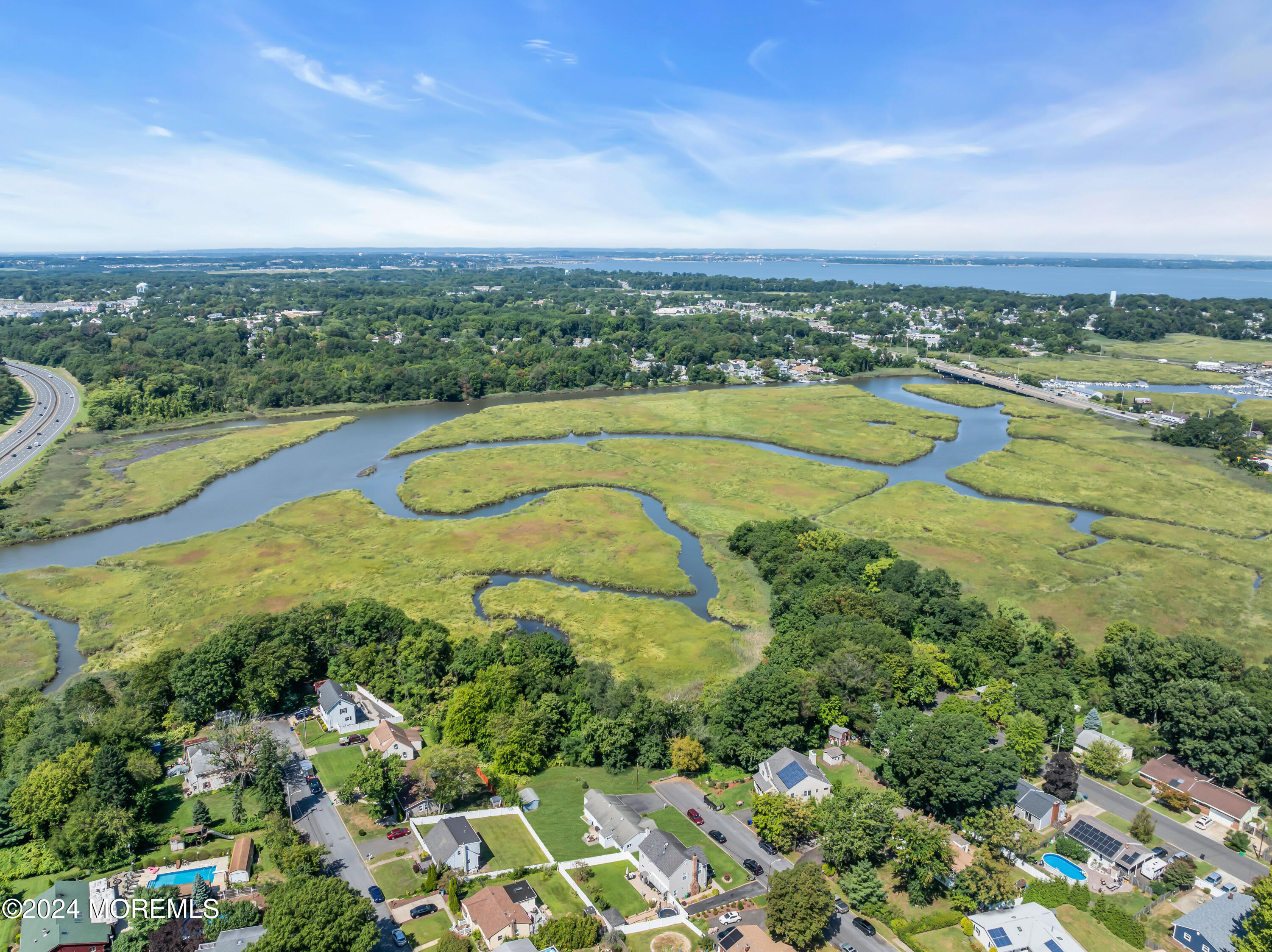 12 Oakshades Avenue, Aberdeen, New Jersey image 37