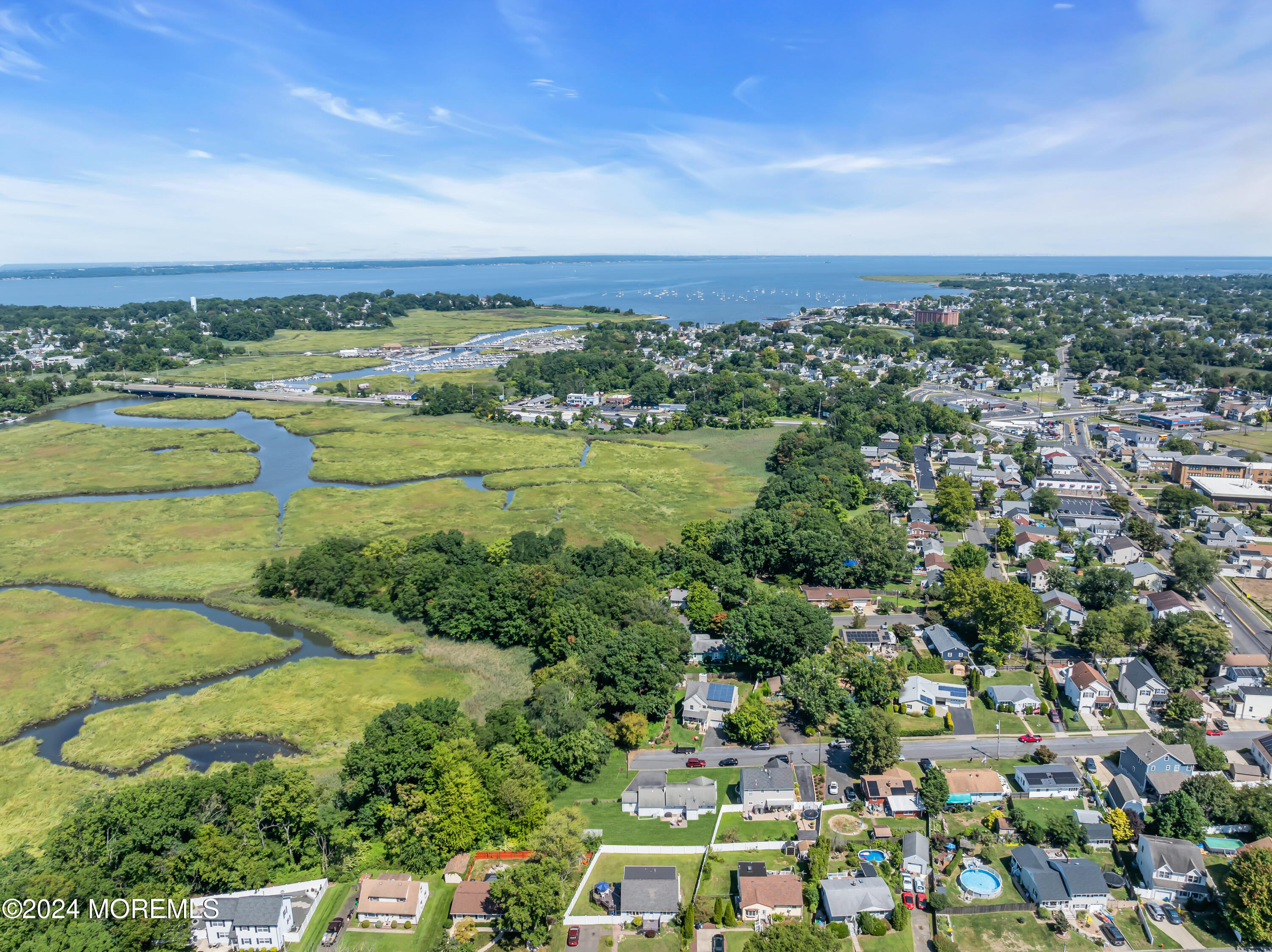 12 Oakshades Avenue, Aberdeen, New Jersey image 39