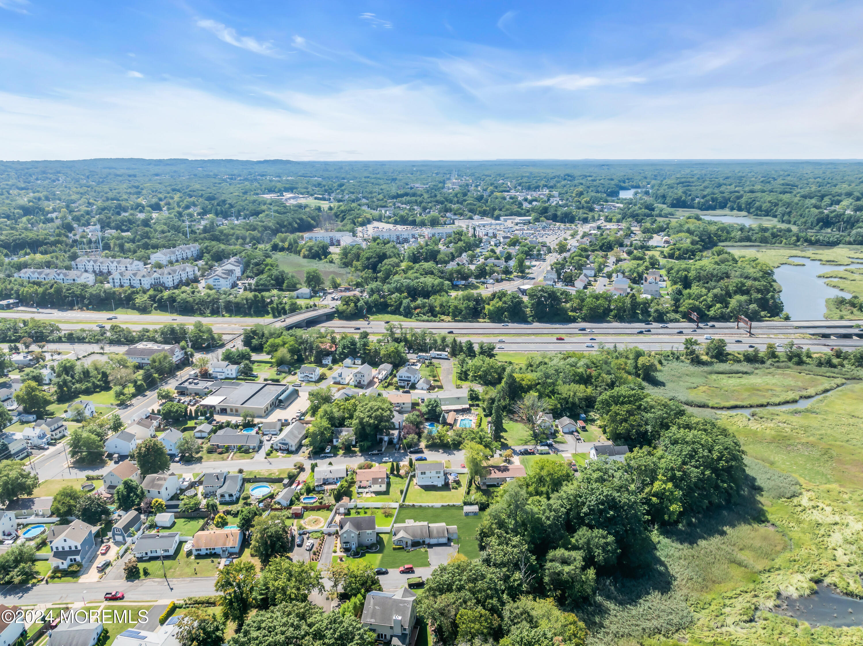 12 Oakshades Avenue, Aberdeen, New Jersey image 40