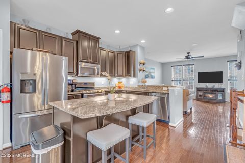 Condo For Sale - 306 Susquehanna Street<br/> Toms River, NJ 08755