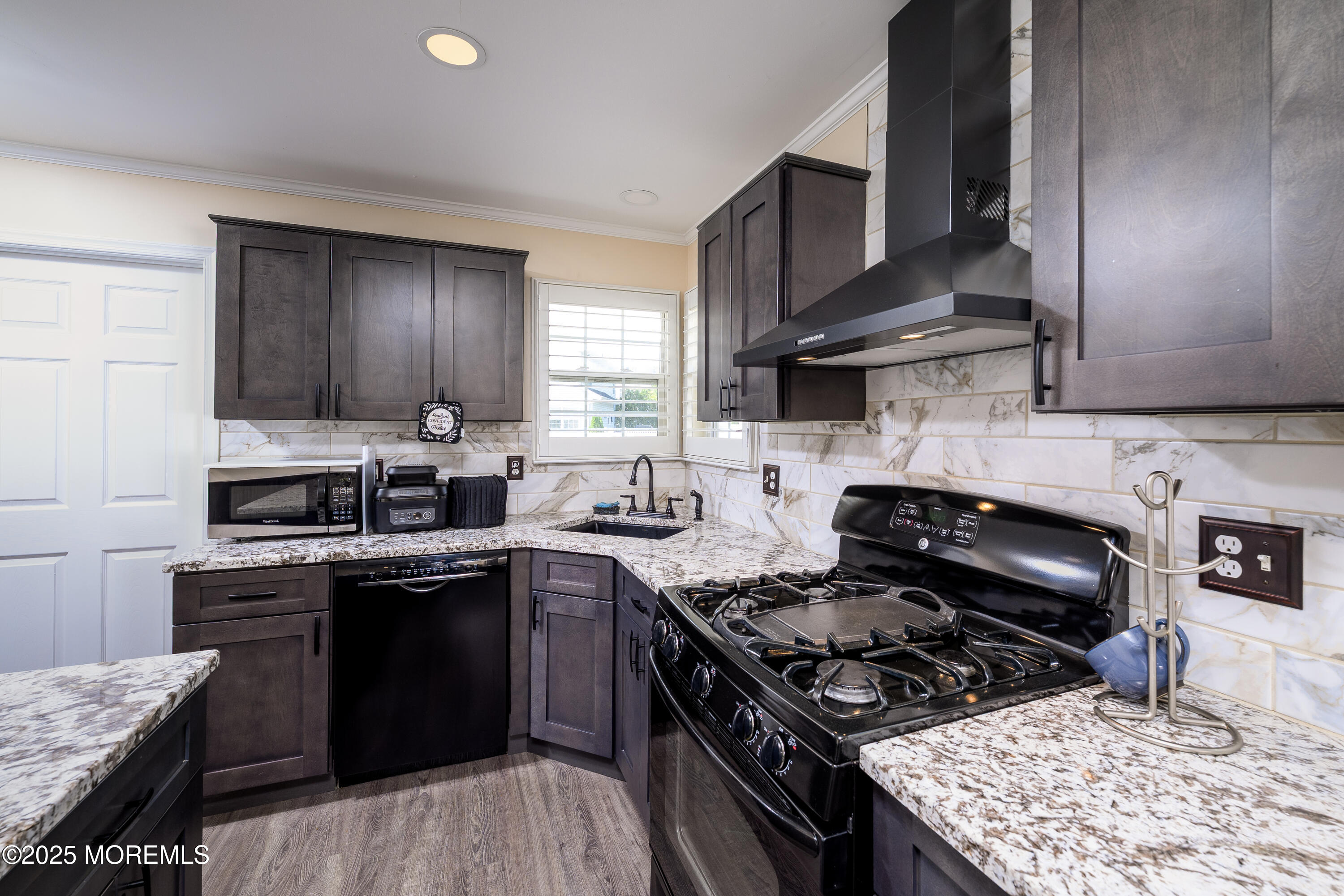1663 Copperfield Lane, Toms River, New Jersey image 24