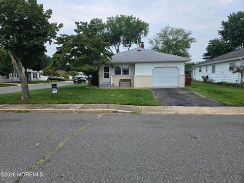 Photo of 506 St Thomas Drive, Toms River, NJ 08757 (MLS # 22627475)
