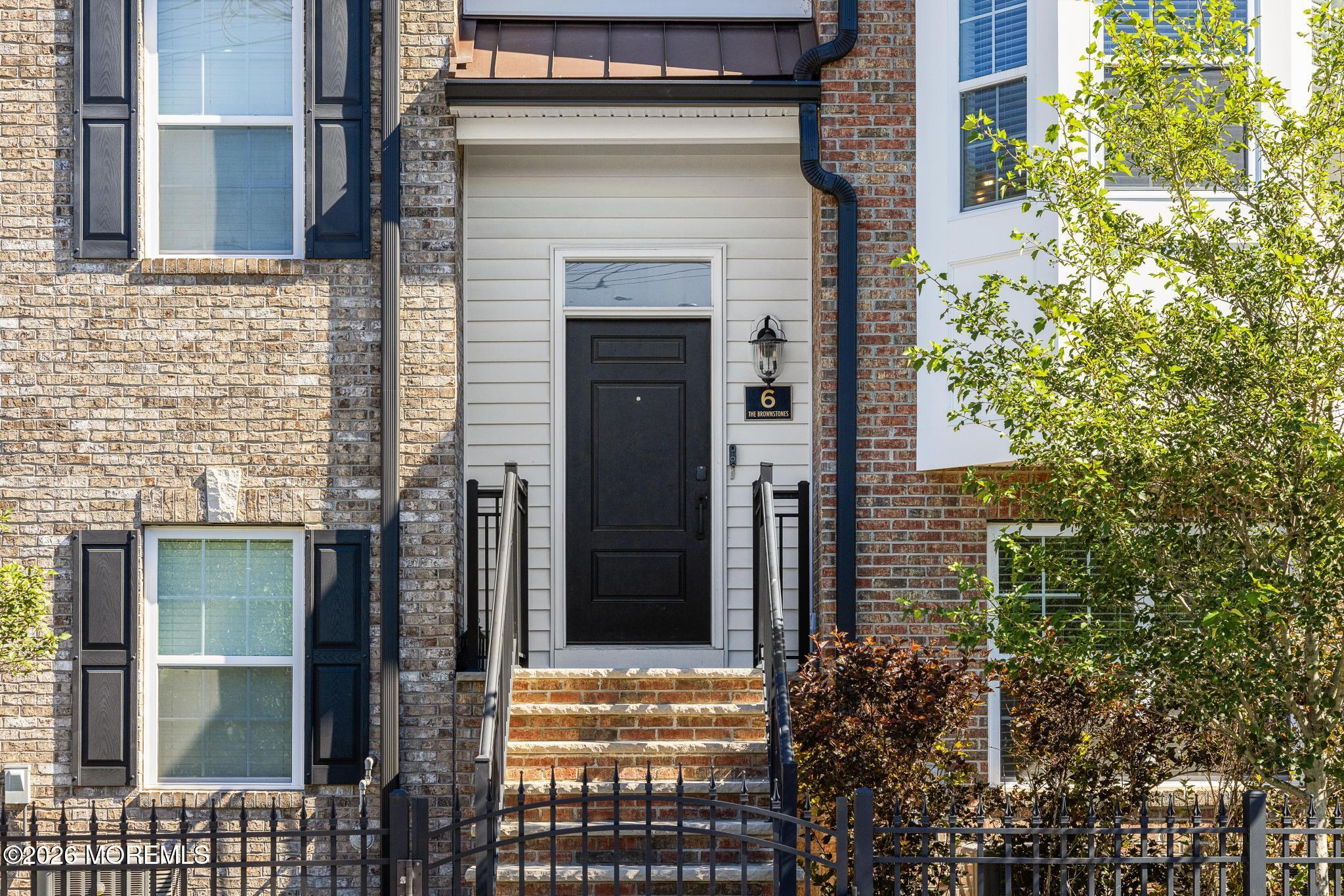 6 River Street