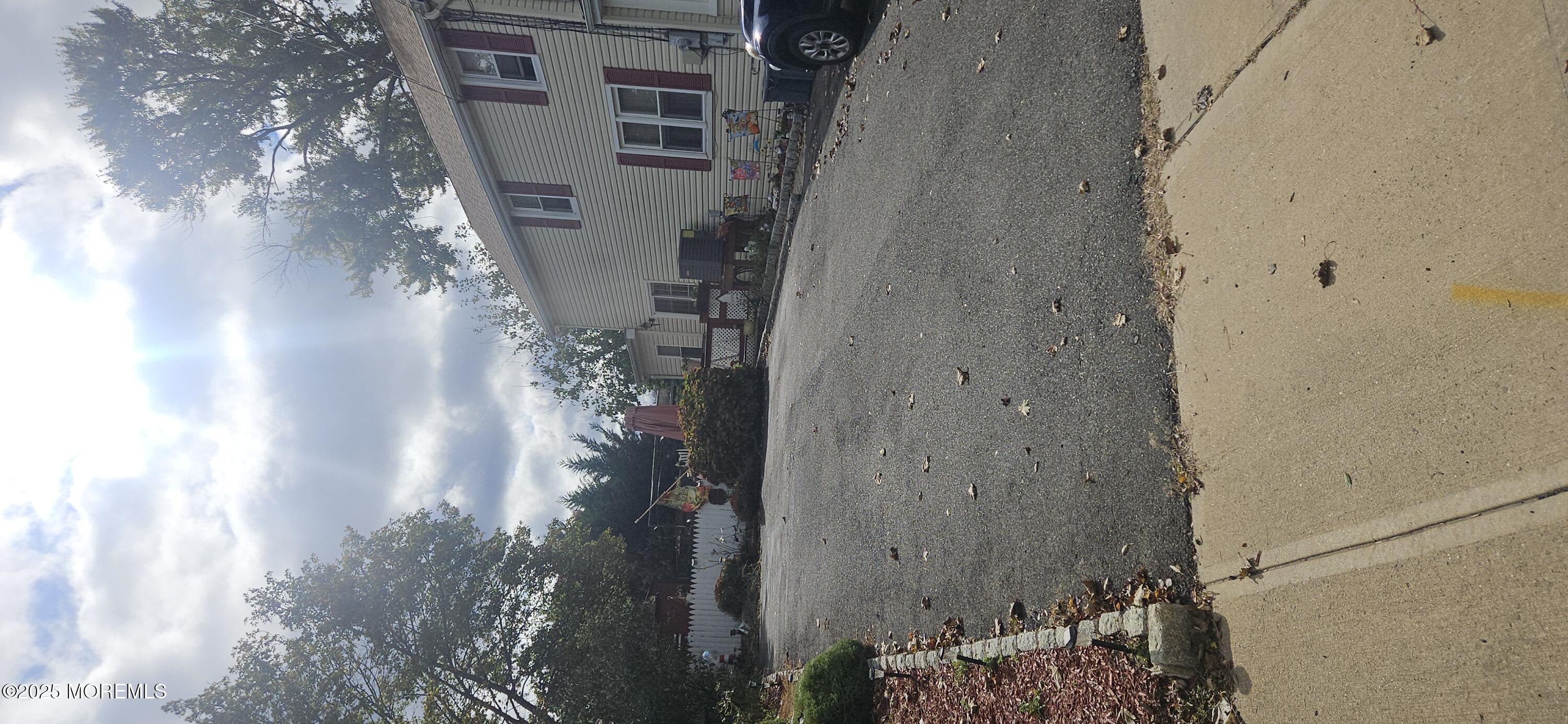 1246 Florence Avenue