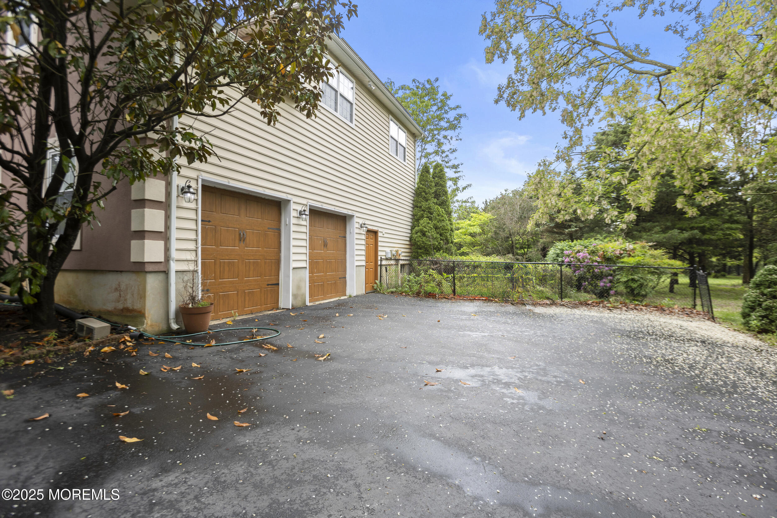 186 Riverwood Drive