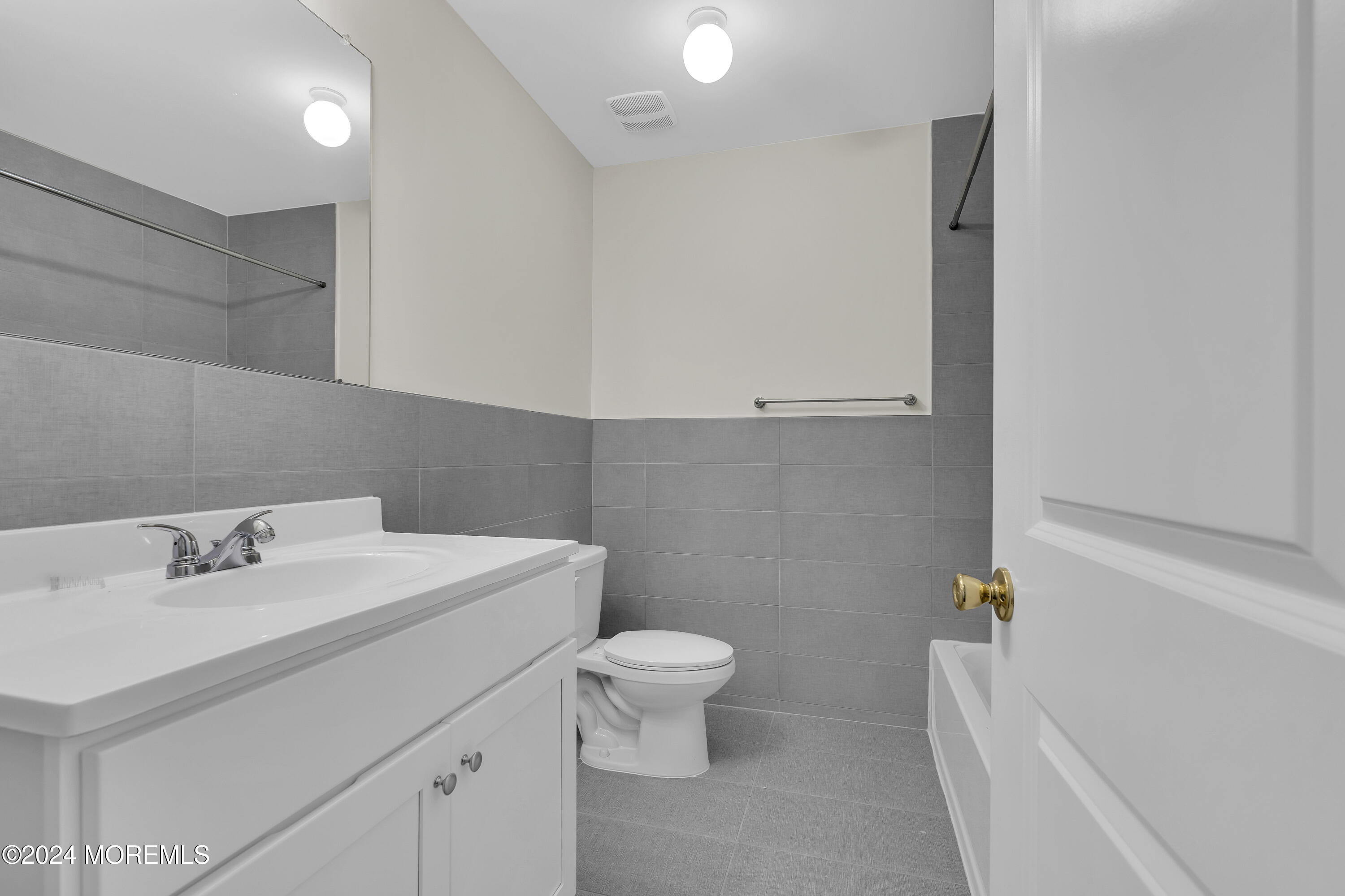 19 Lenox Drive, Lakewood, New Jersey image 25