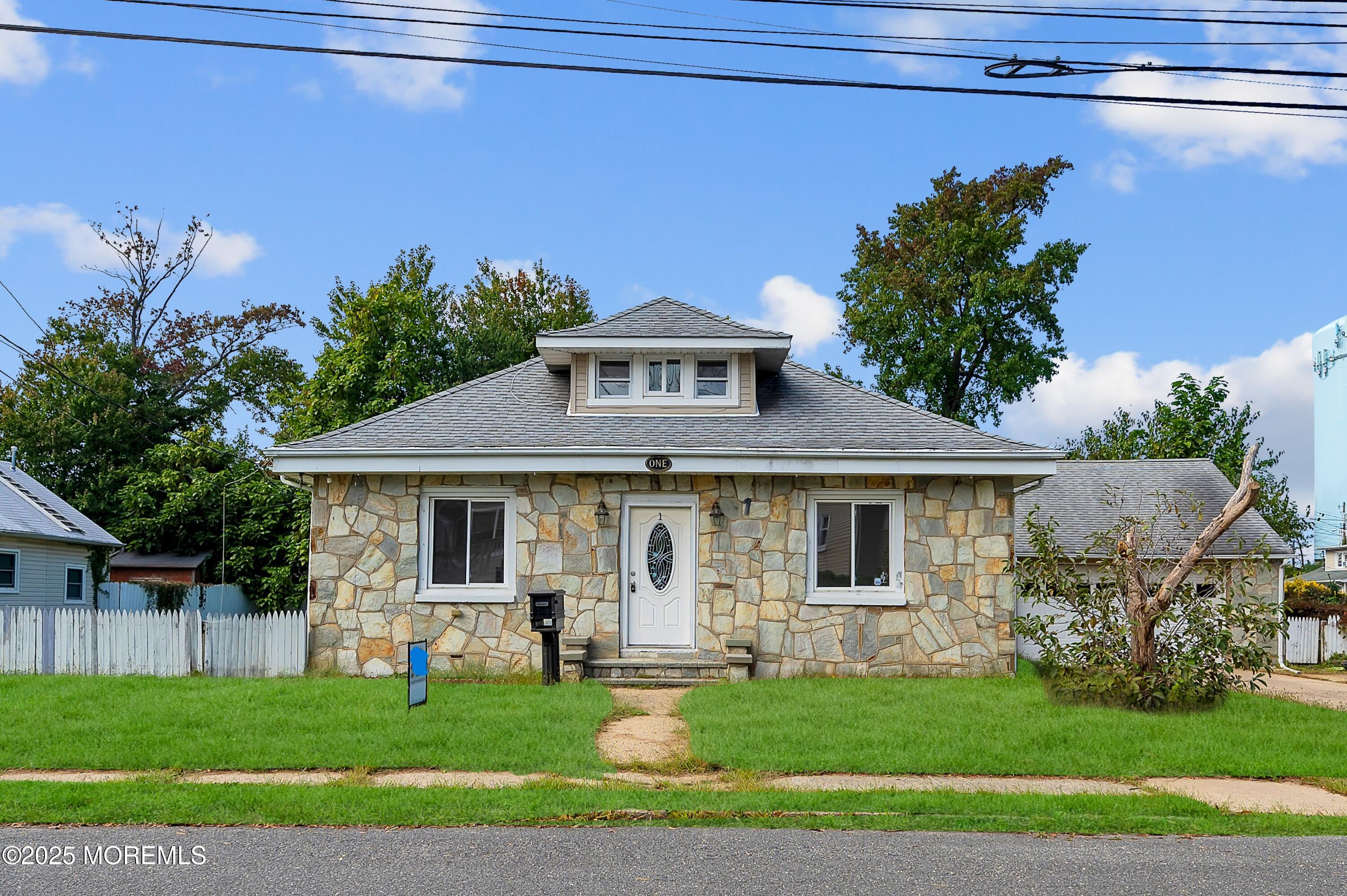 1 Saint Marks Place, Keansburg, New Jersey image 2