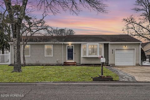 Homes For Sale - 823 Maple Avenue<br/> Brick, NJ 08724