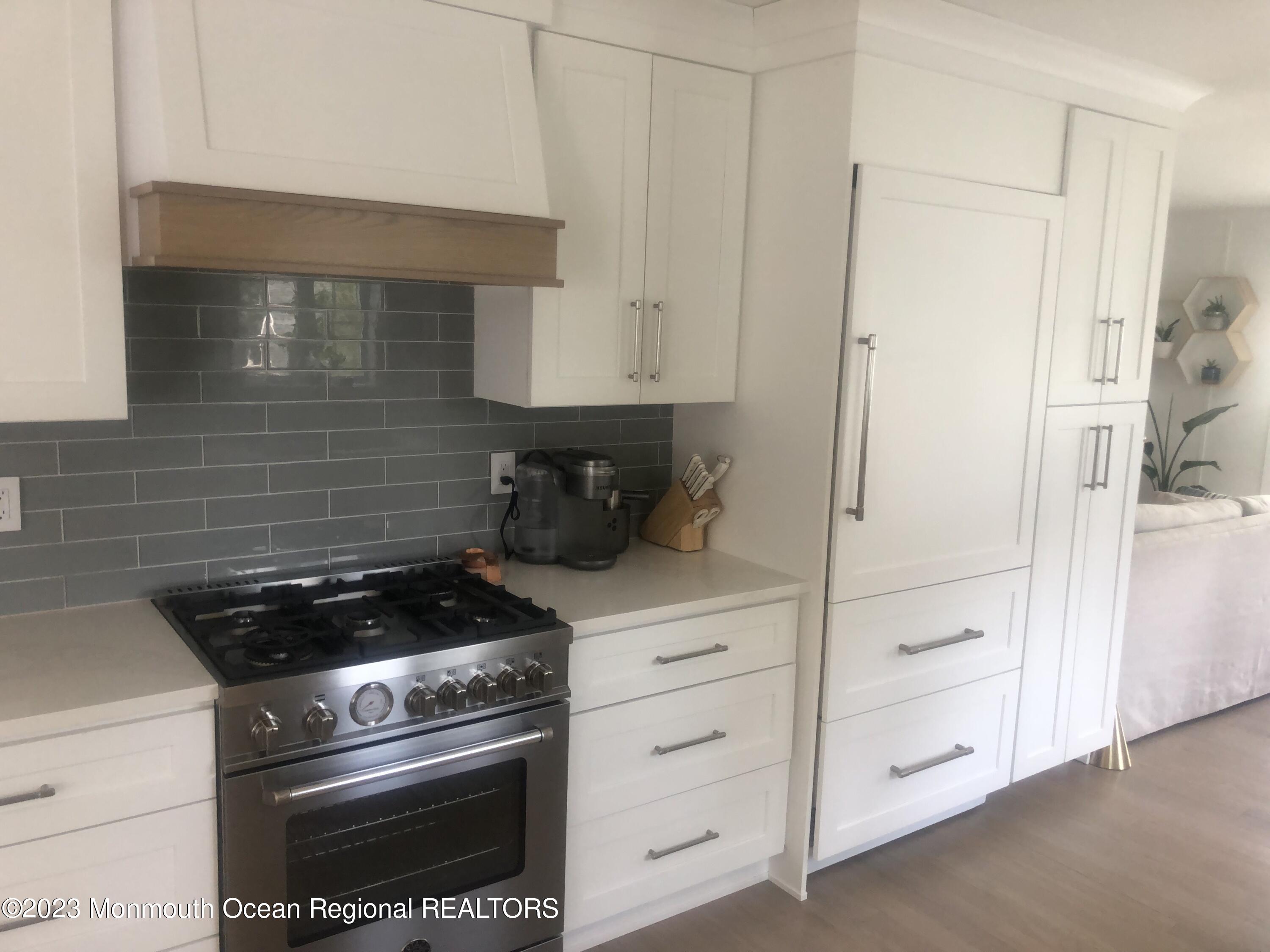 2112 Edgewood Place