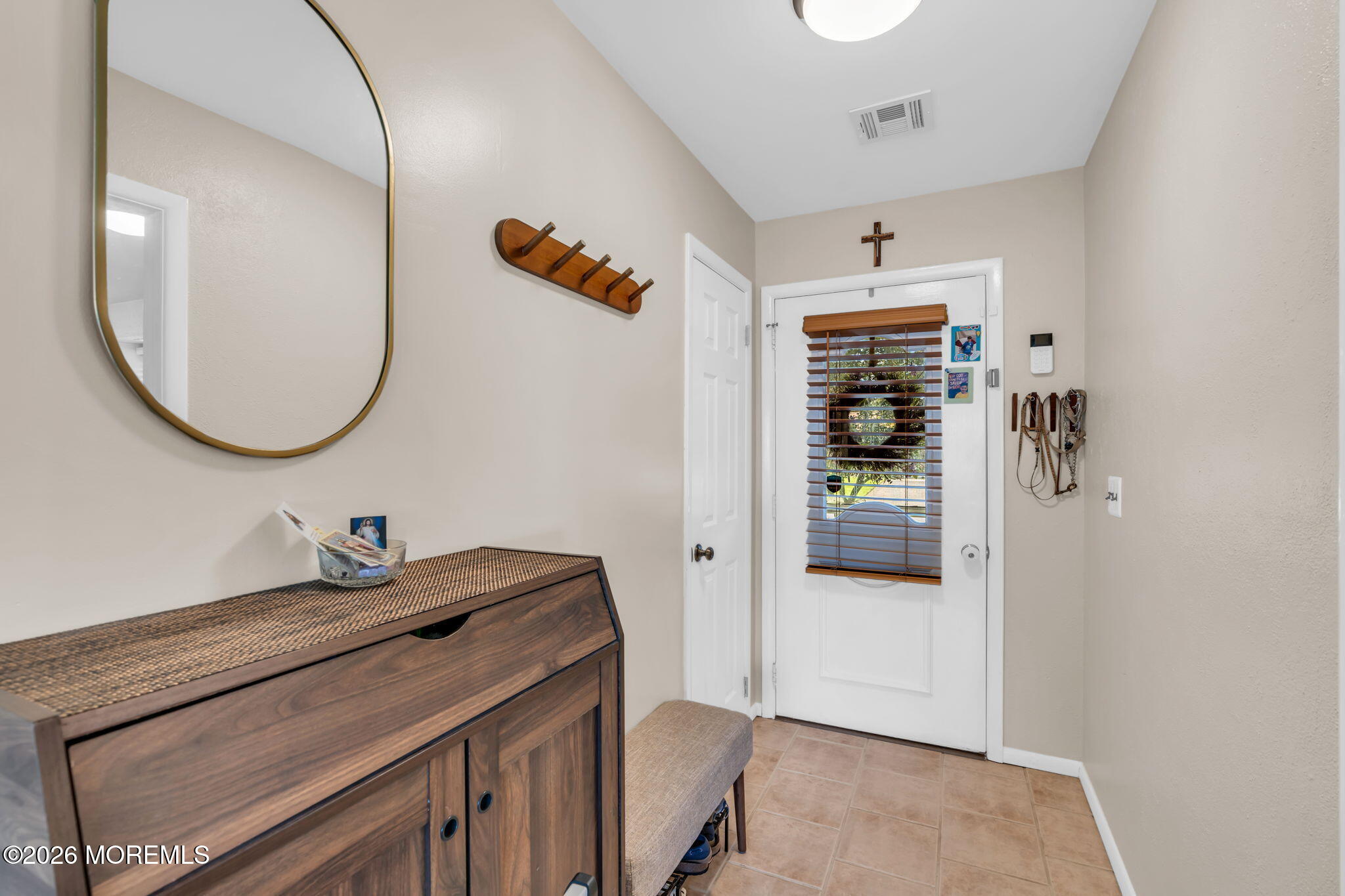 561 Oakhollow Lane