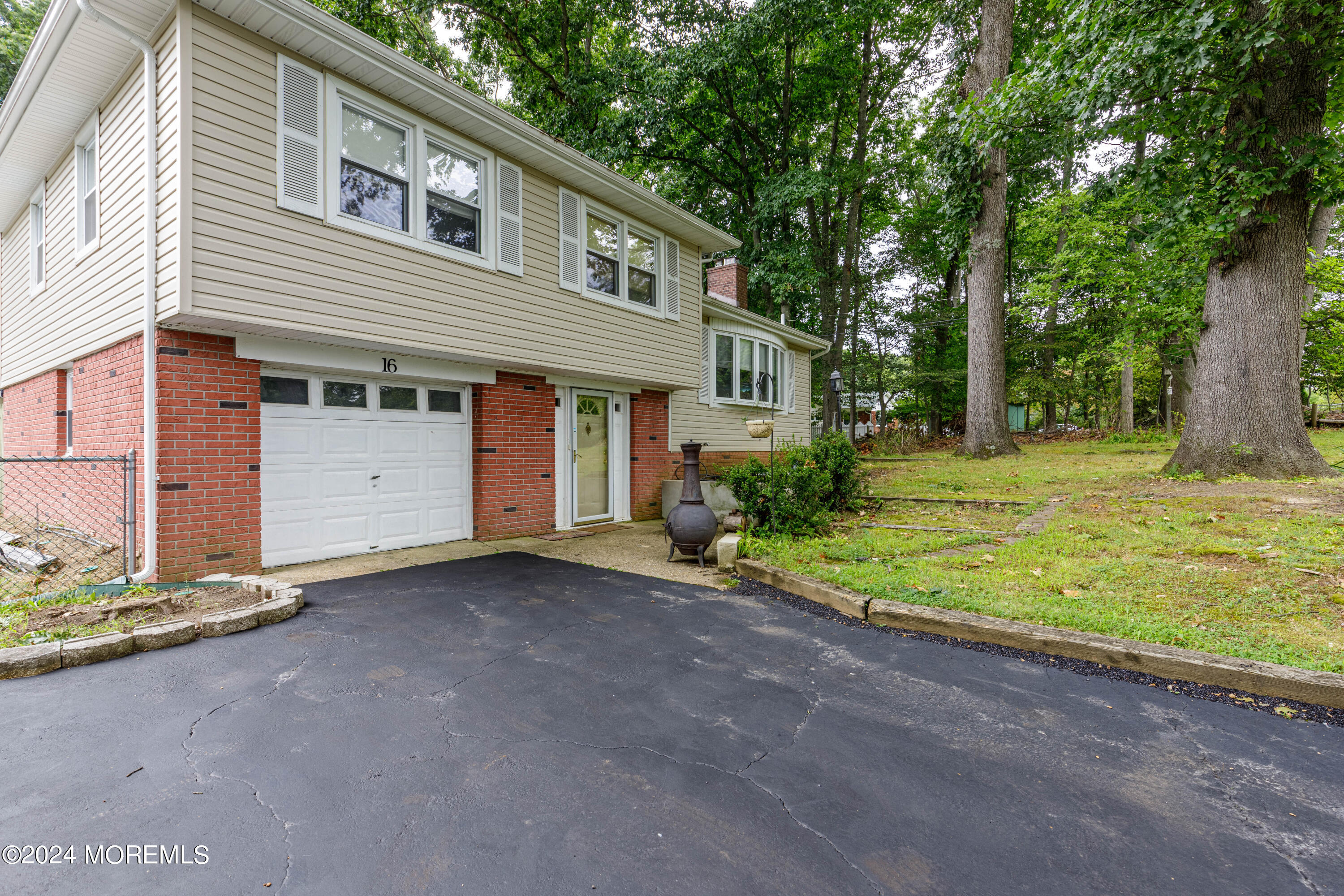 16 Boundary Road, Marlboro, New Jersey image 3