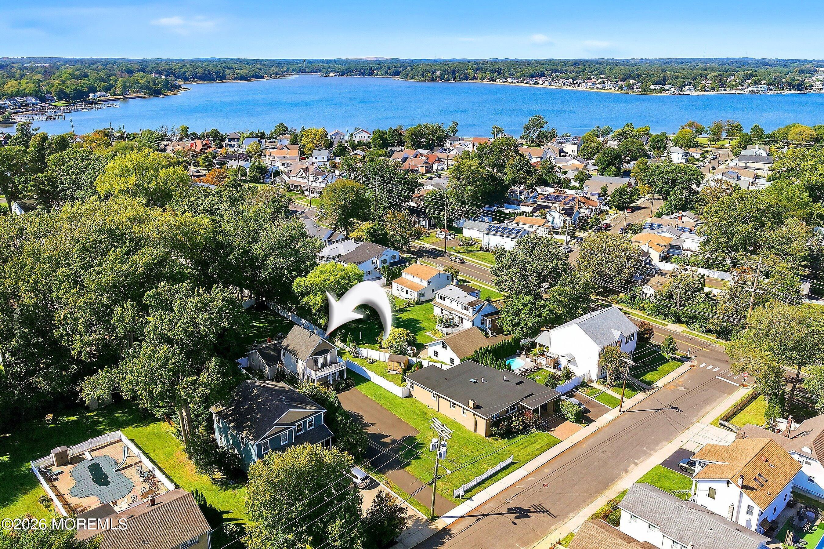 1603 W Maplewood Road