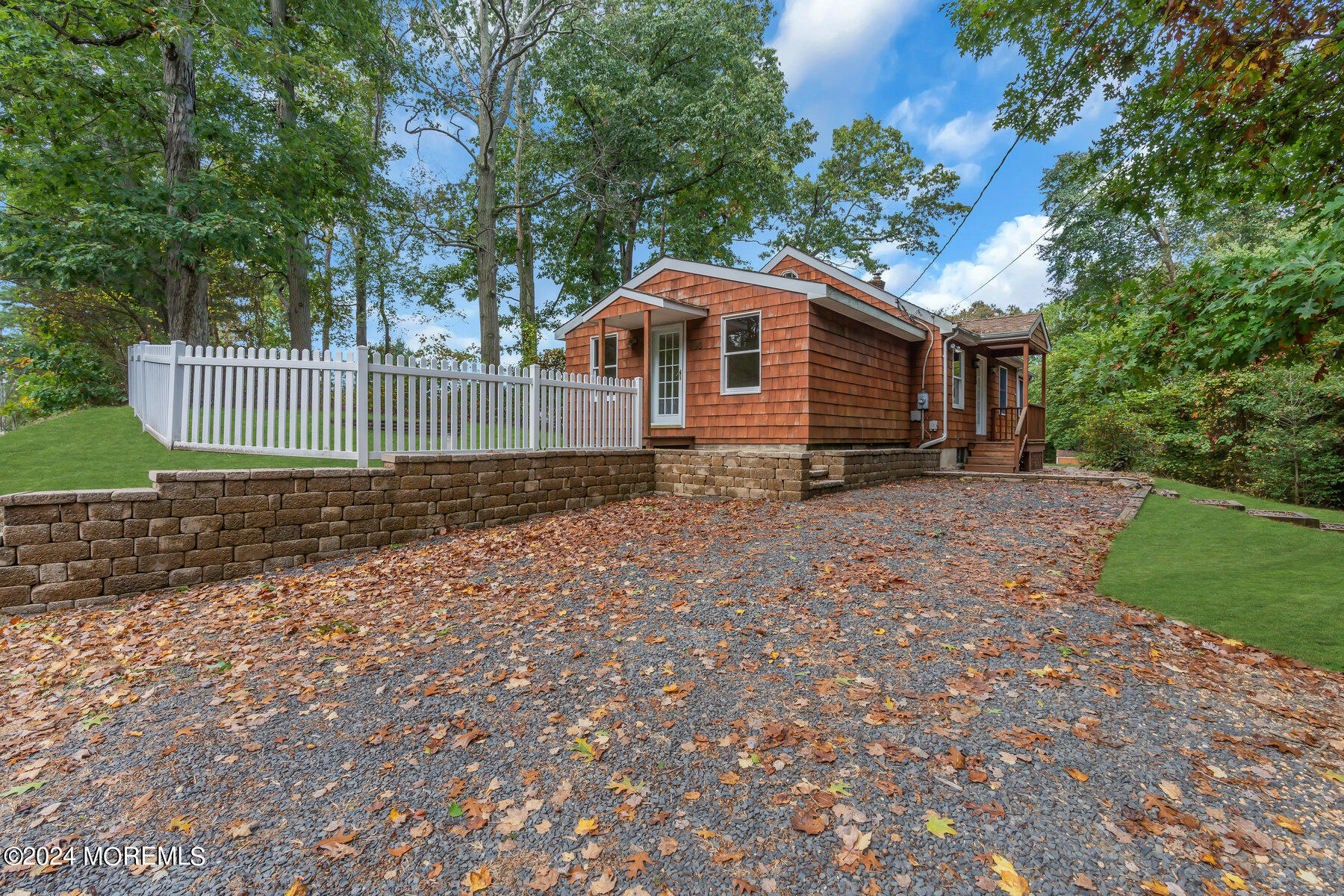 188 Five Points Road, Colts Neck, New Jersey image 3