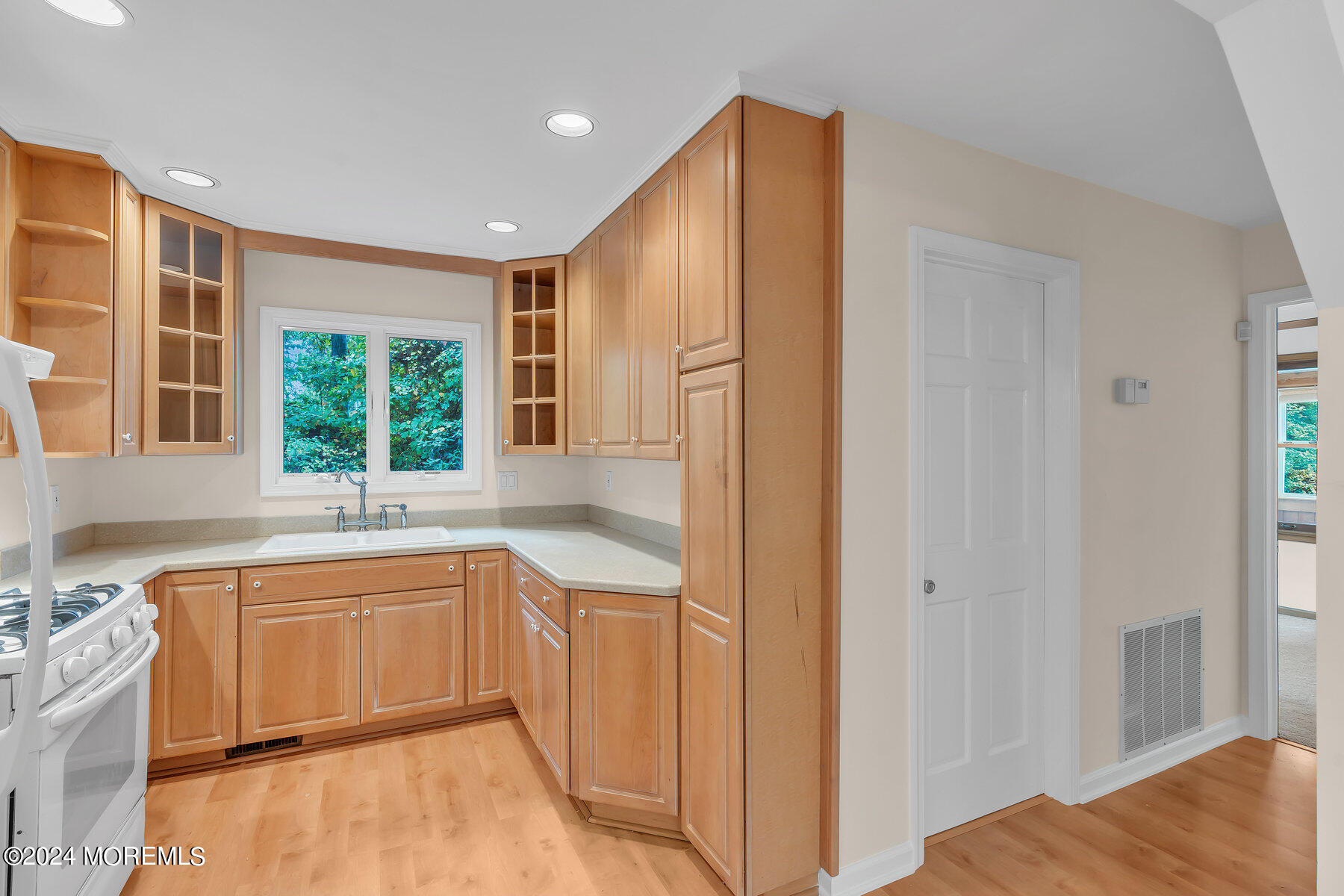 188 Five Points Road, Colts Neck, New Jersey image 13