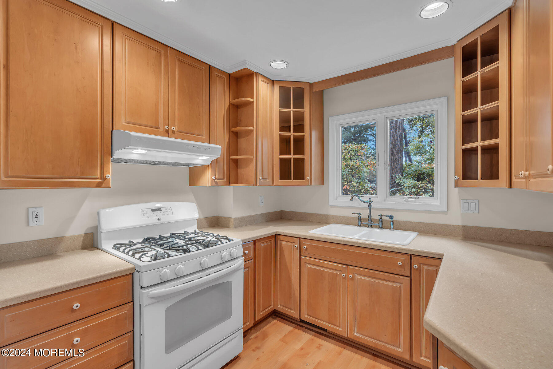 188 Five Points Road, Colts Neck, New Jersey image 12