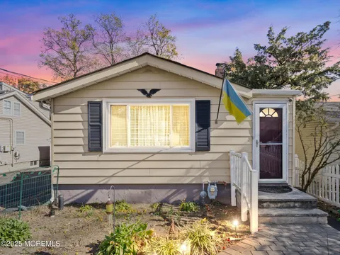 825 Arbordale Drive, Keyport, NJ 07735 - MLS#: 22512908
