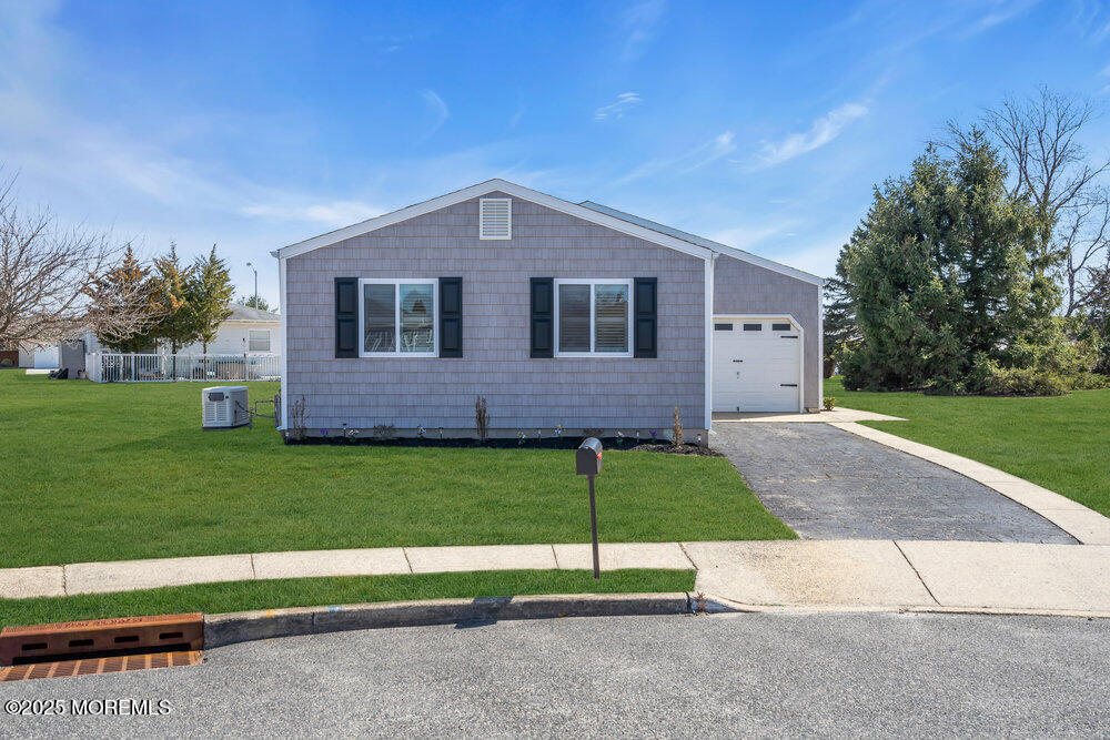 23 Santa Fe Court, Toms River, New Jersey image 1