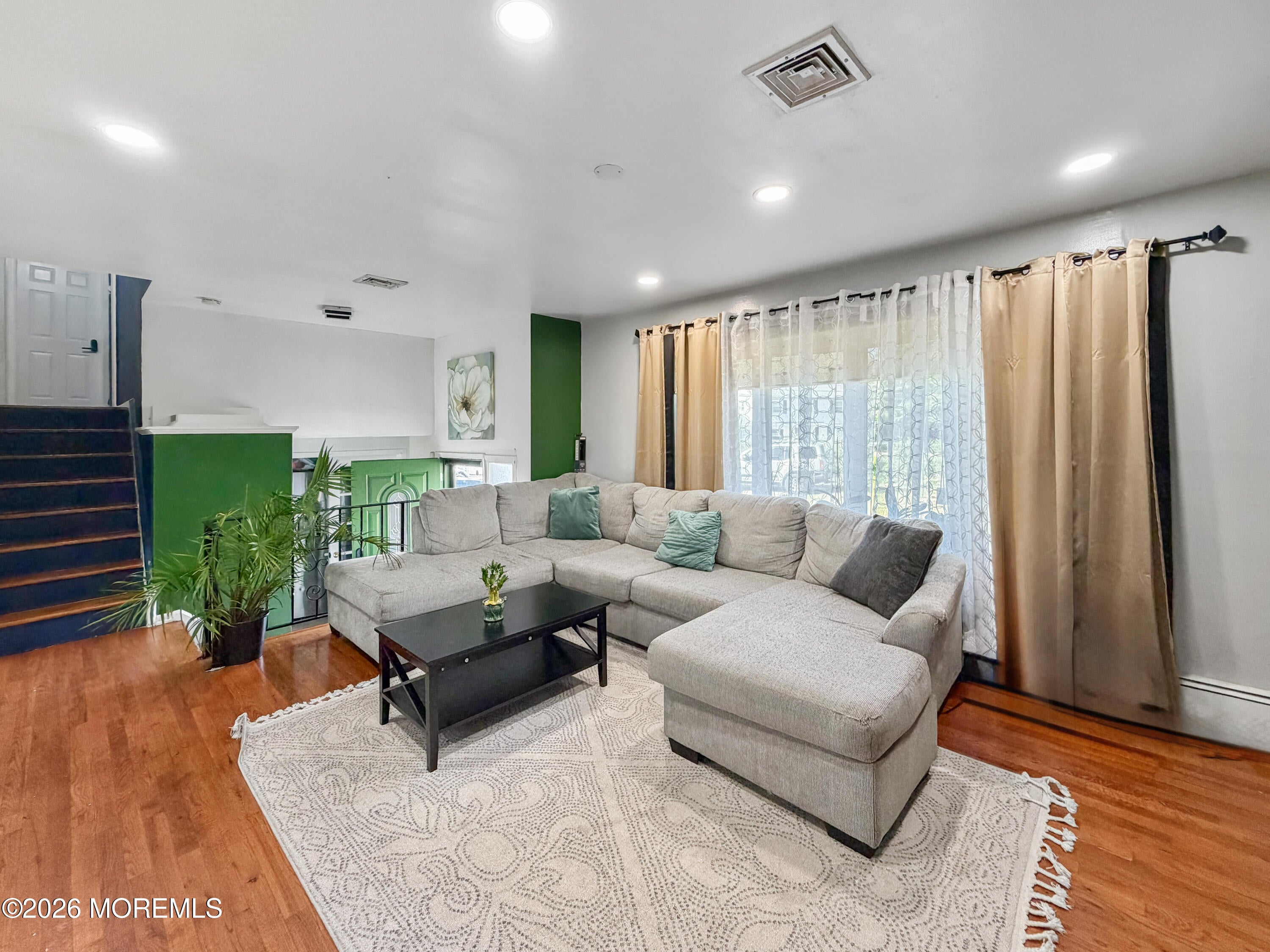 1 Glenwood Road