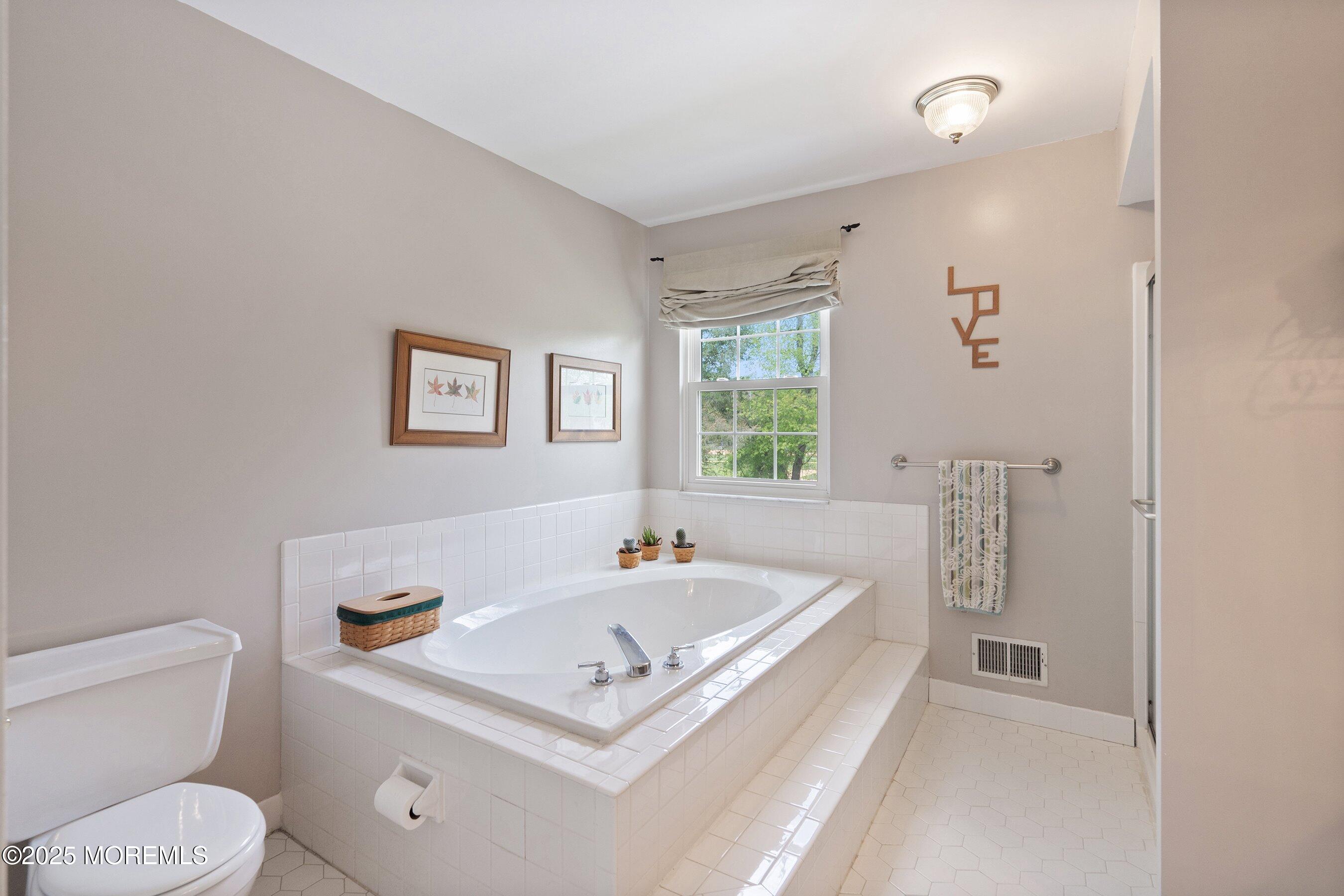 6 Wendy Court, Jackson, New Jersey image 18