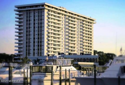 1 Channel Drive 813 Monmouth Beach NJ 07750