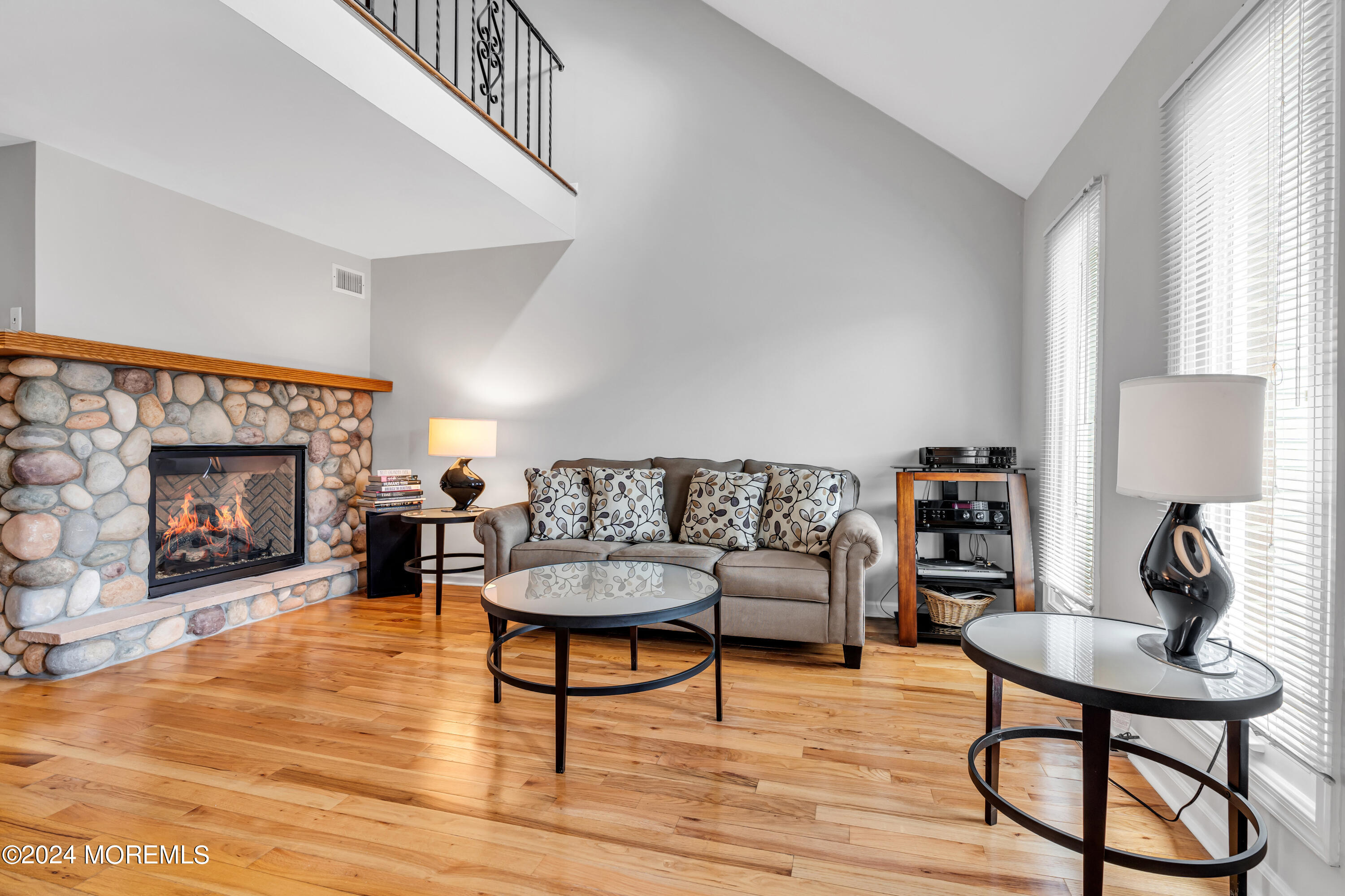 25 Meadow Avenue #12, Monmouth Beach, New Jersey image 3