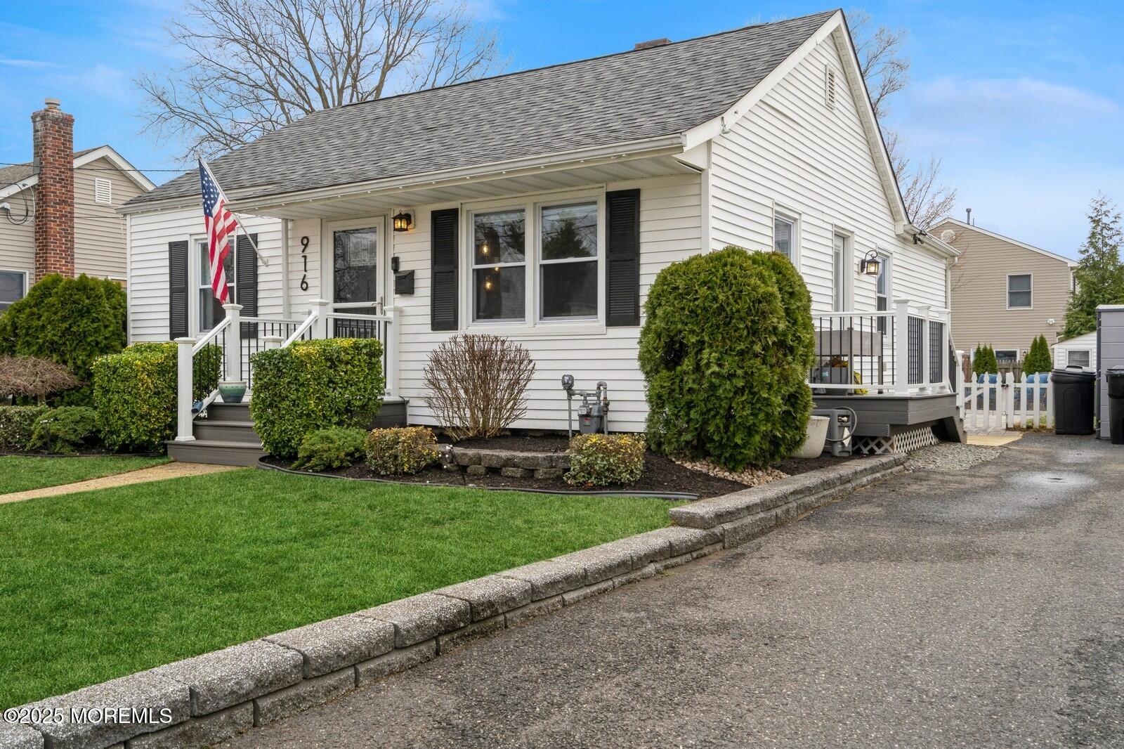 916 Park Place, Middletown, New Jersey image 1
