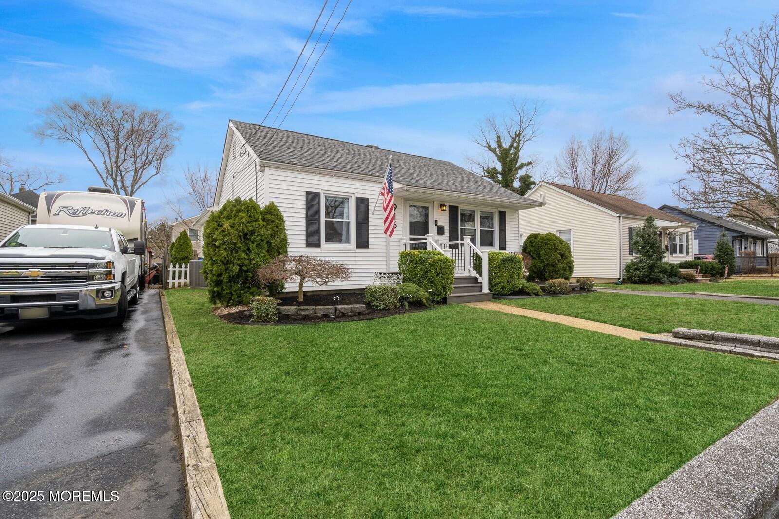 916 Park Place, Middletown, New Jersey image 4