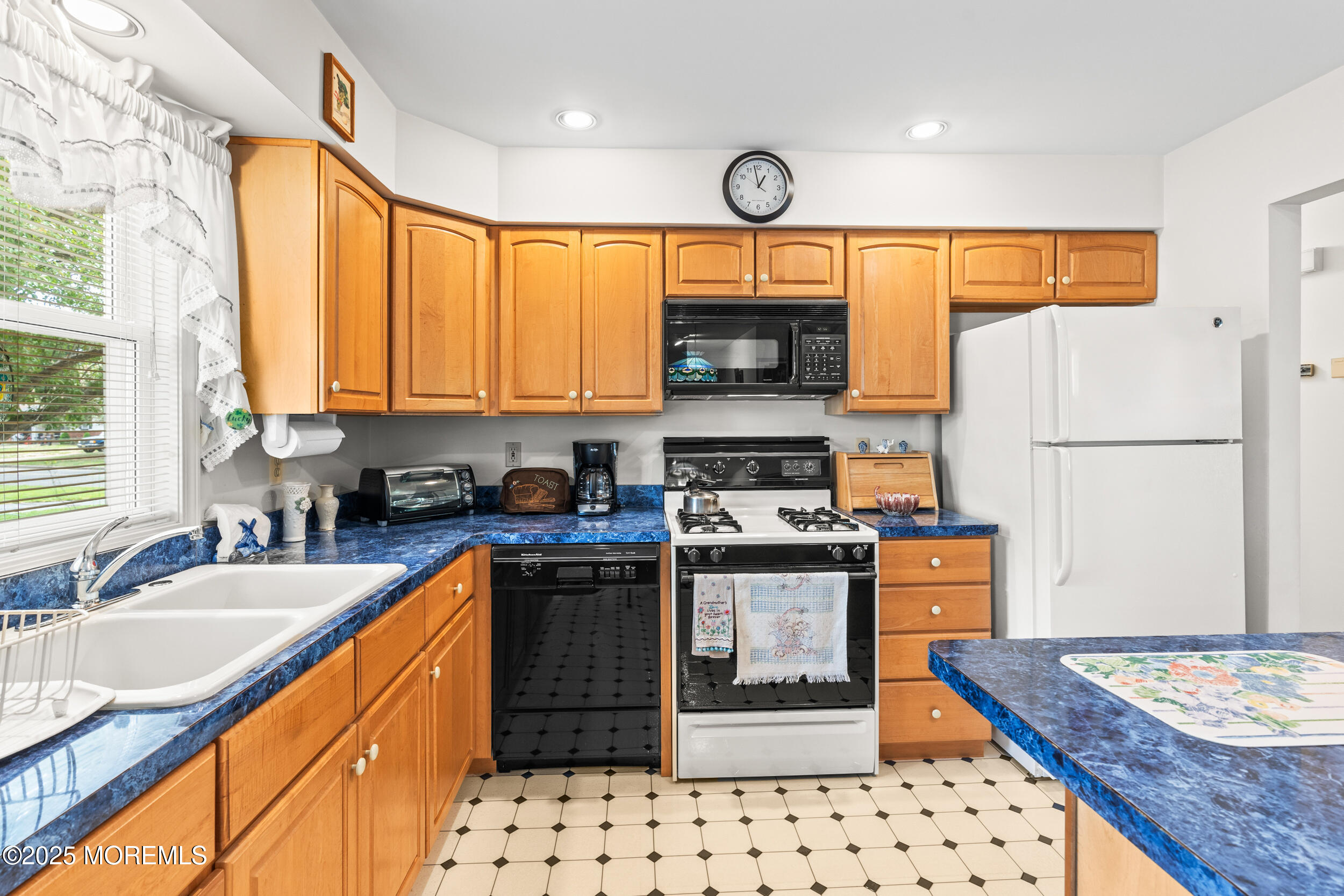 2 Stanford Drive, Toms River, New Jersey image 14