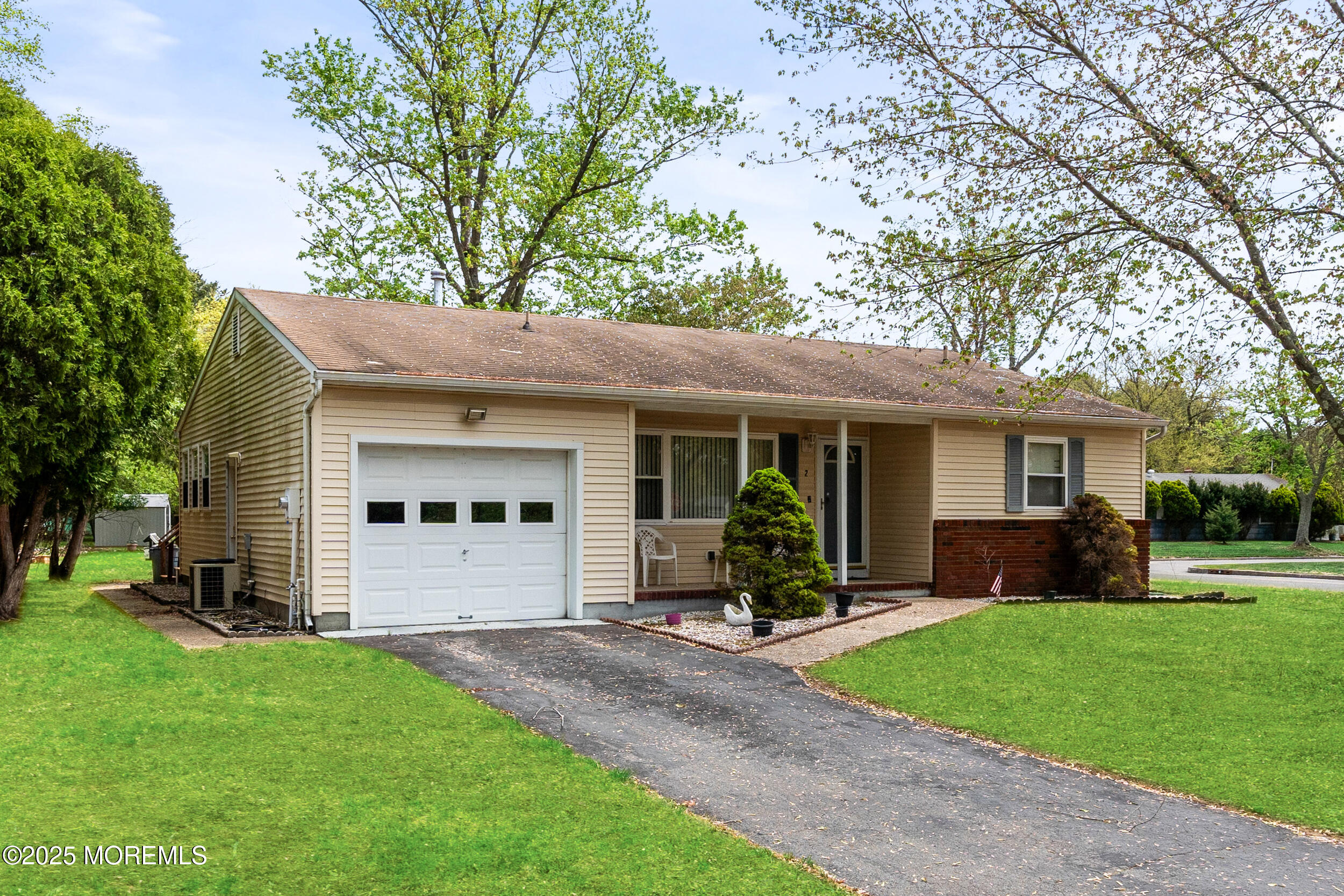 2 Stanford Drive, Toms River, New Jersey image 1