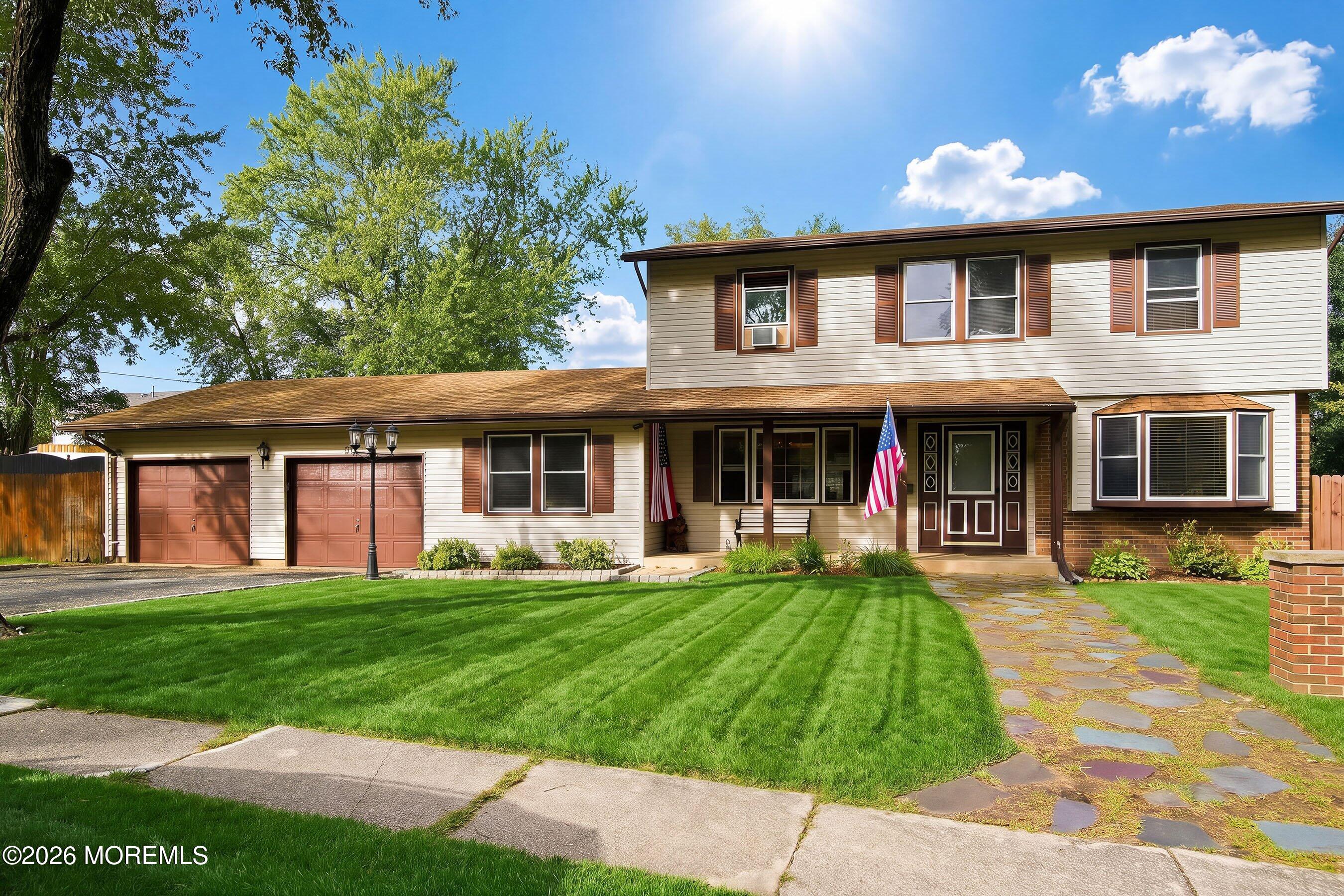 12 Atlanta Drive