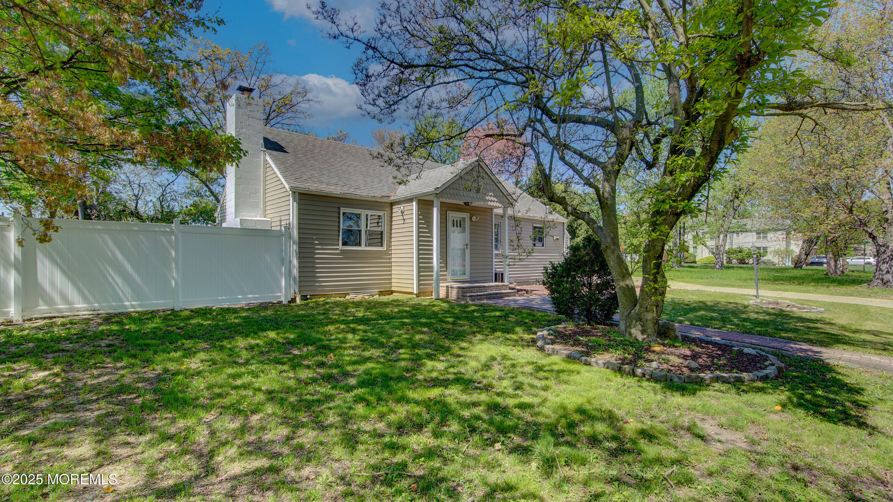 23 Serviss Avenue, East Brunswick, New Jersey image 2