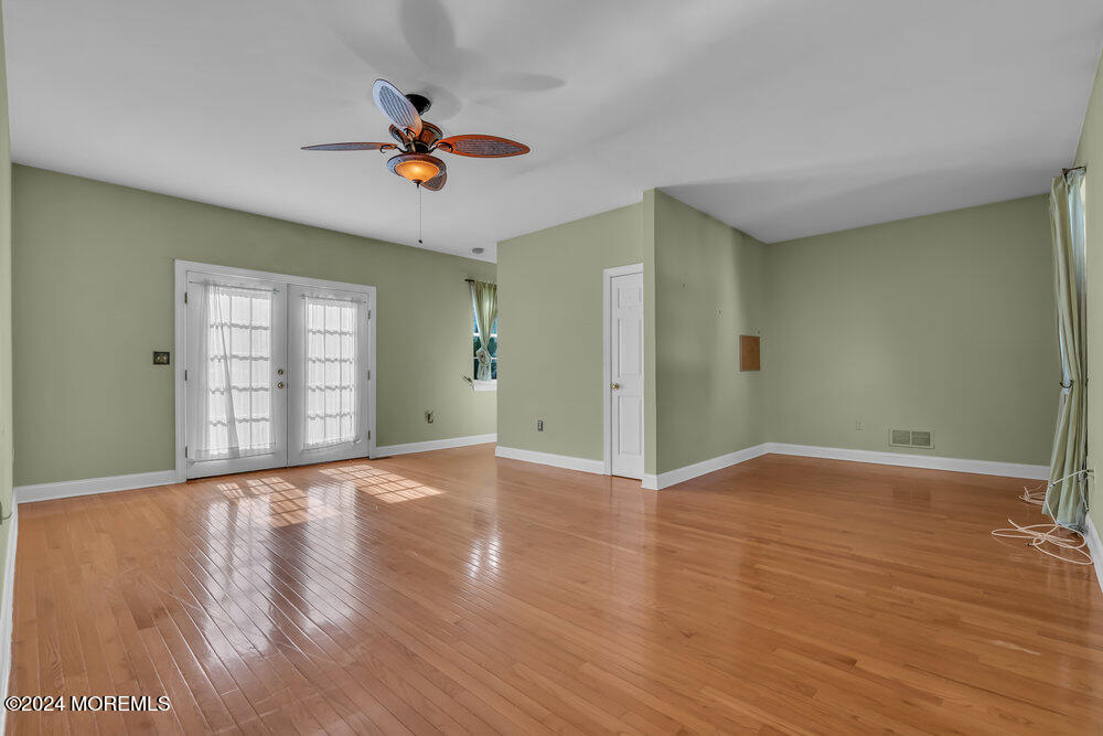 10 Meadow Run Court, Jackson, New Jersey image 41