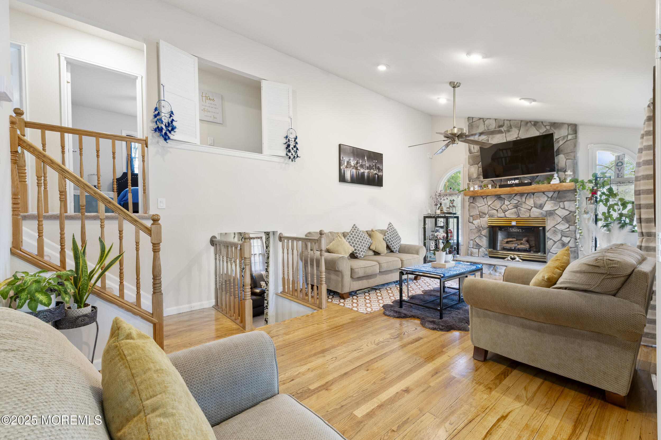 411 Manalapan Road, Spotswood, New Jersey image 6