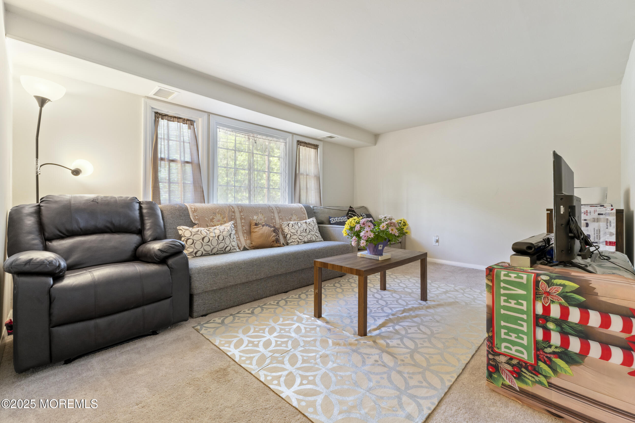 411 Manalapan Road, Spotswood, New Jersey image 12