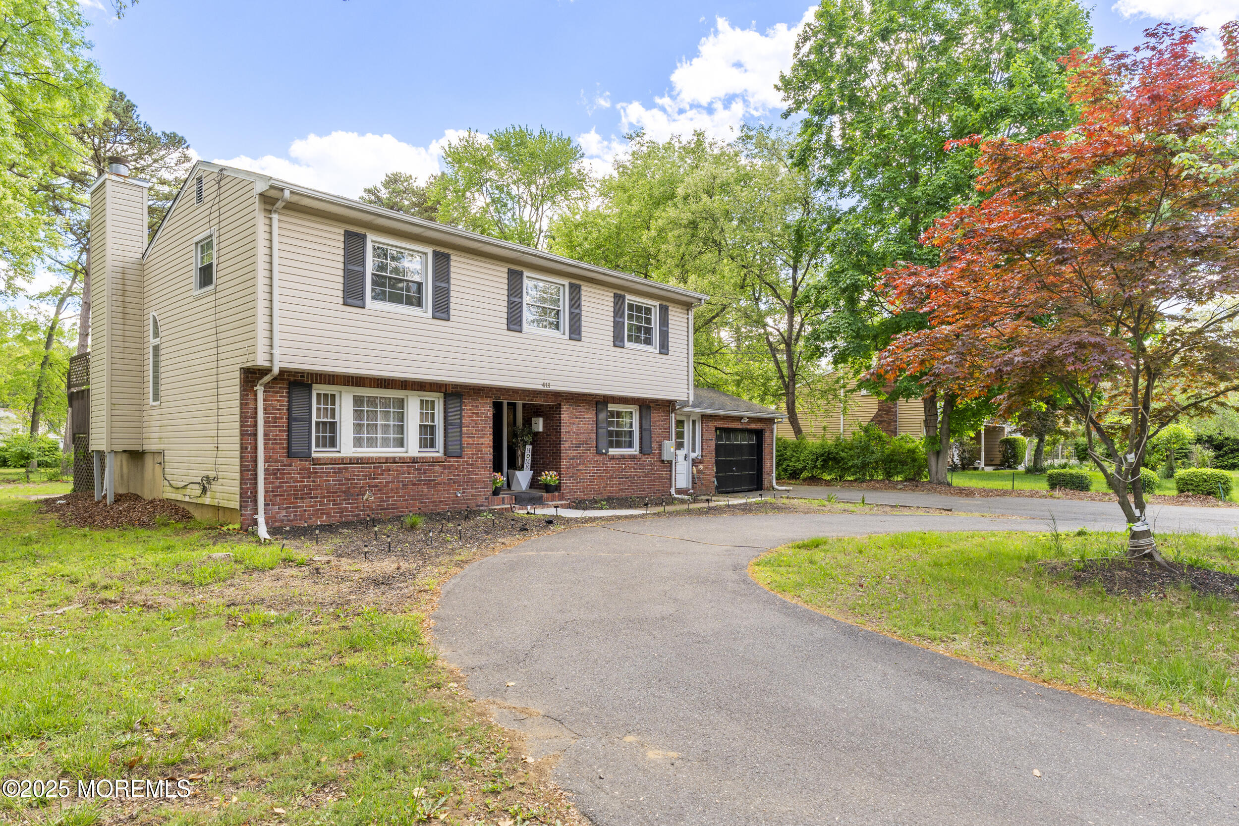 411 Manalapan Road, Spotswood, New Jersey image 3