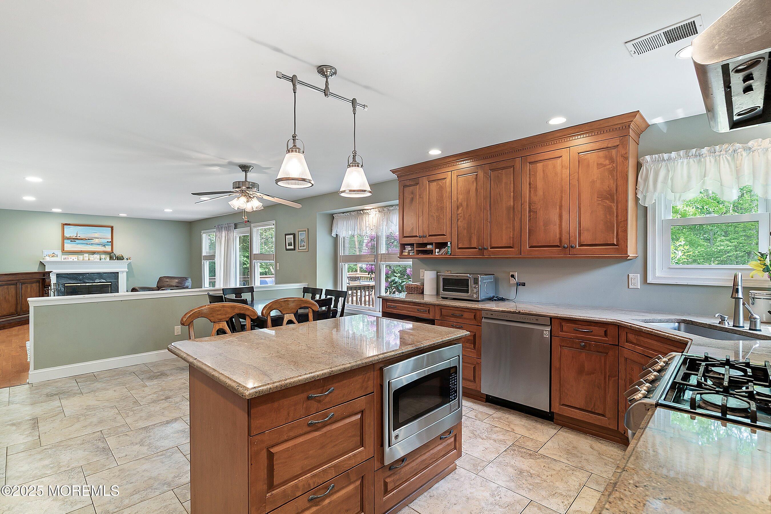 24 Statesboro Road, Freehold, New Jersey image 16