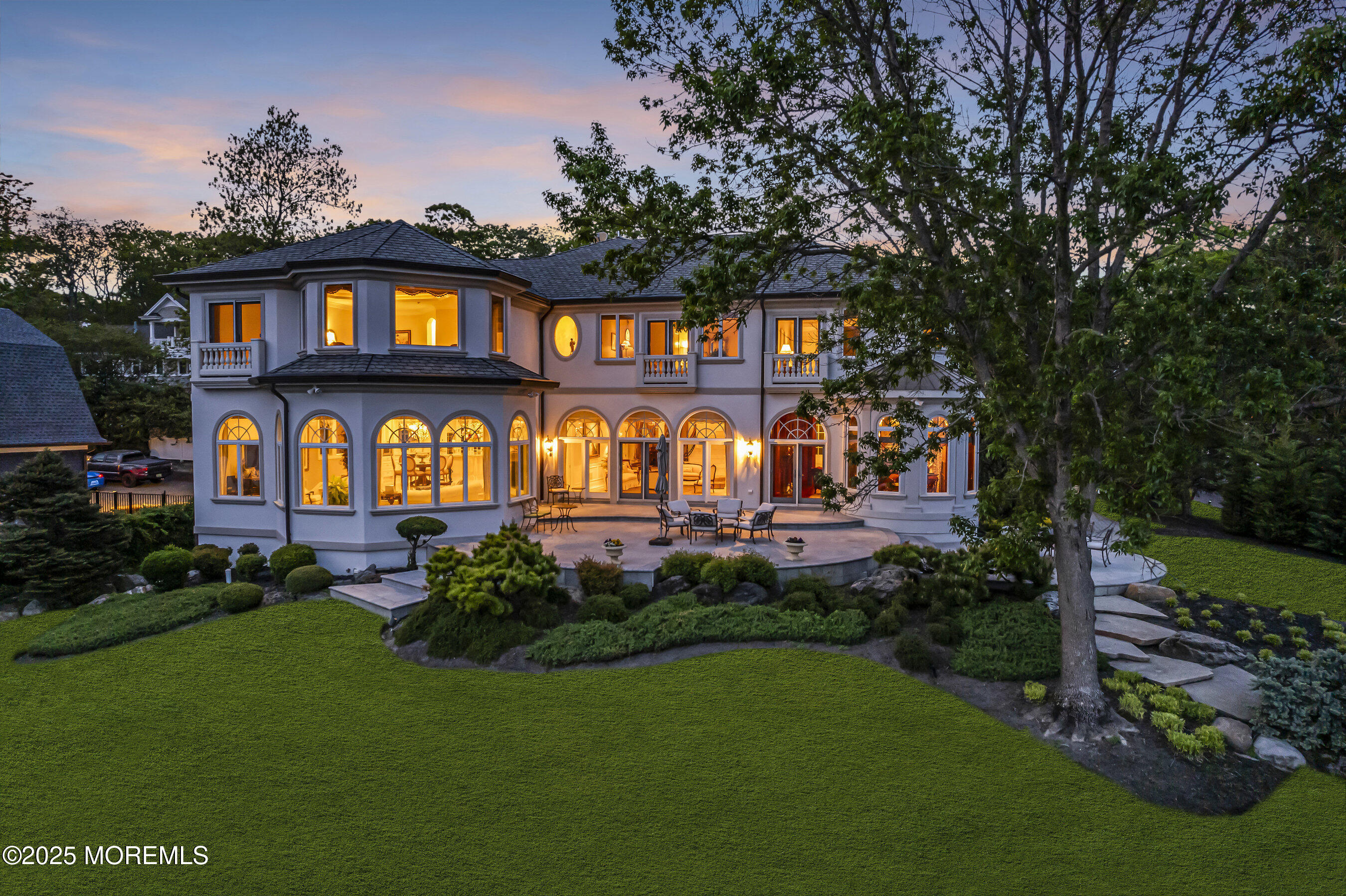 1015 Forrest Road