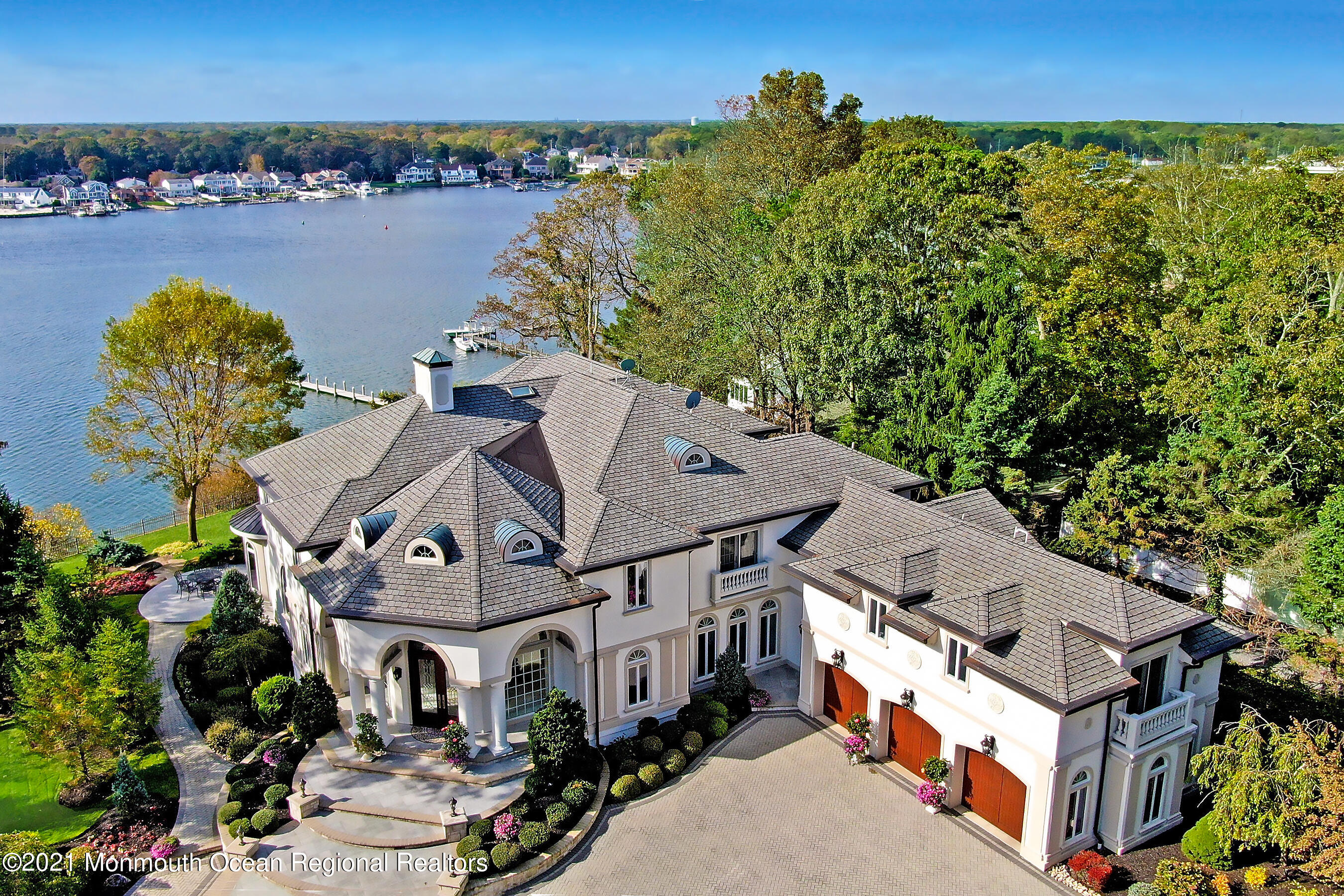 1015 Forrest Road, Brielle, New Jersey image 2