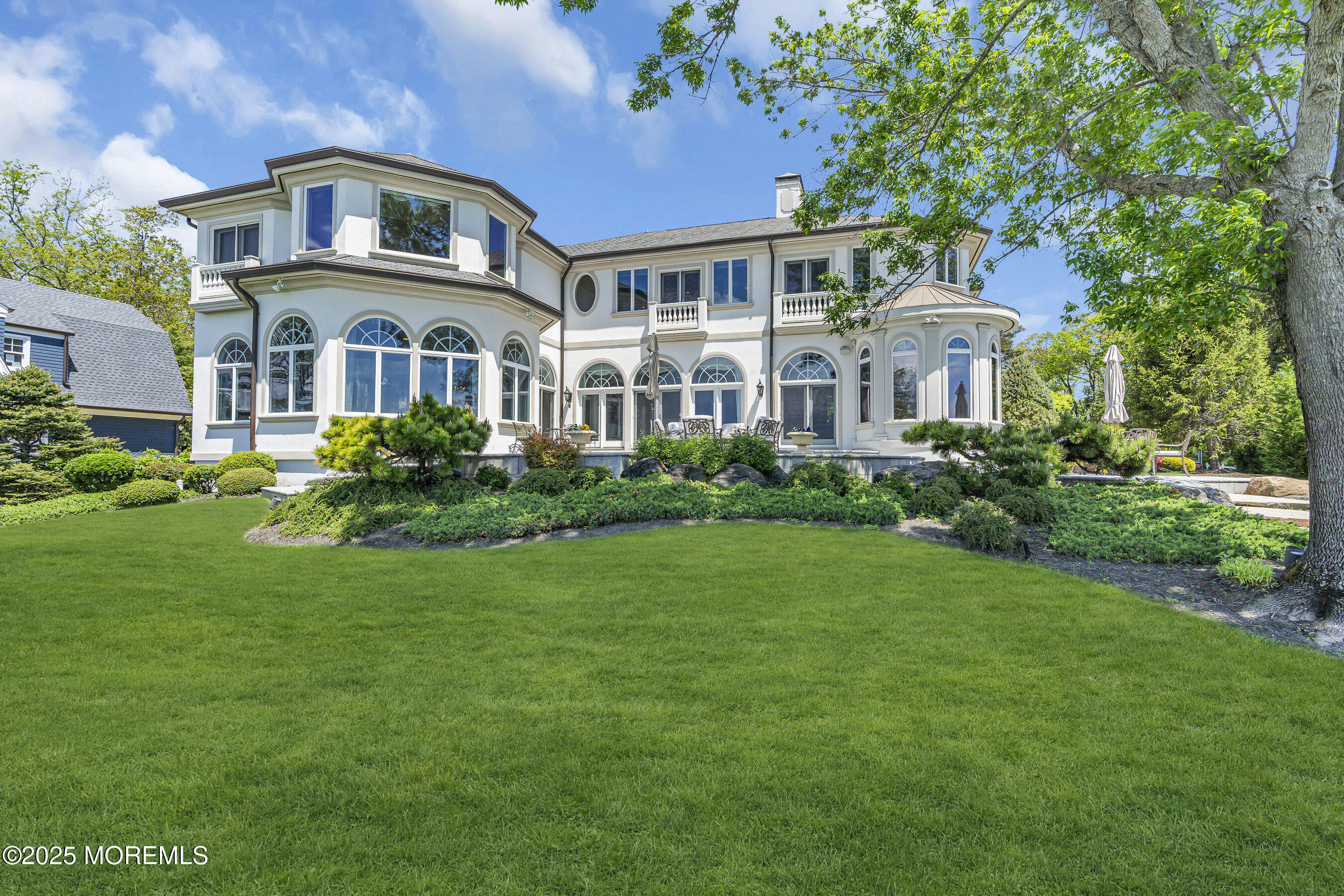1015 Forrest Road