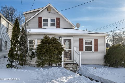 Homes For Sale - 170 Park Avenue<br/> Keansburg, NJ 07734