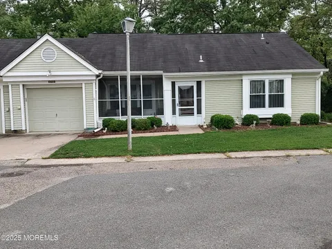 MLS: 22514547