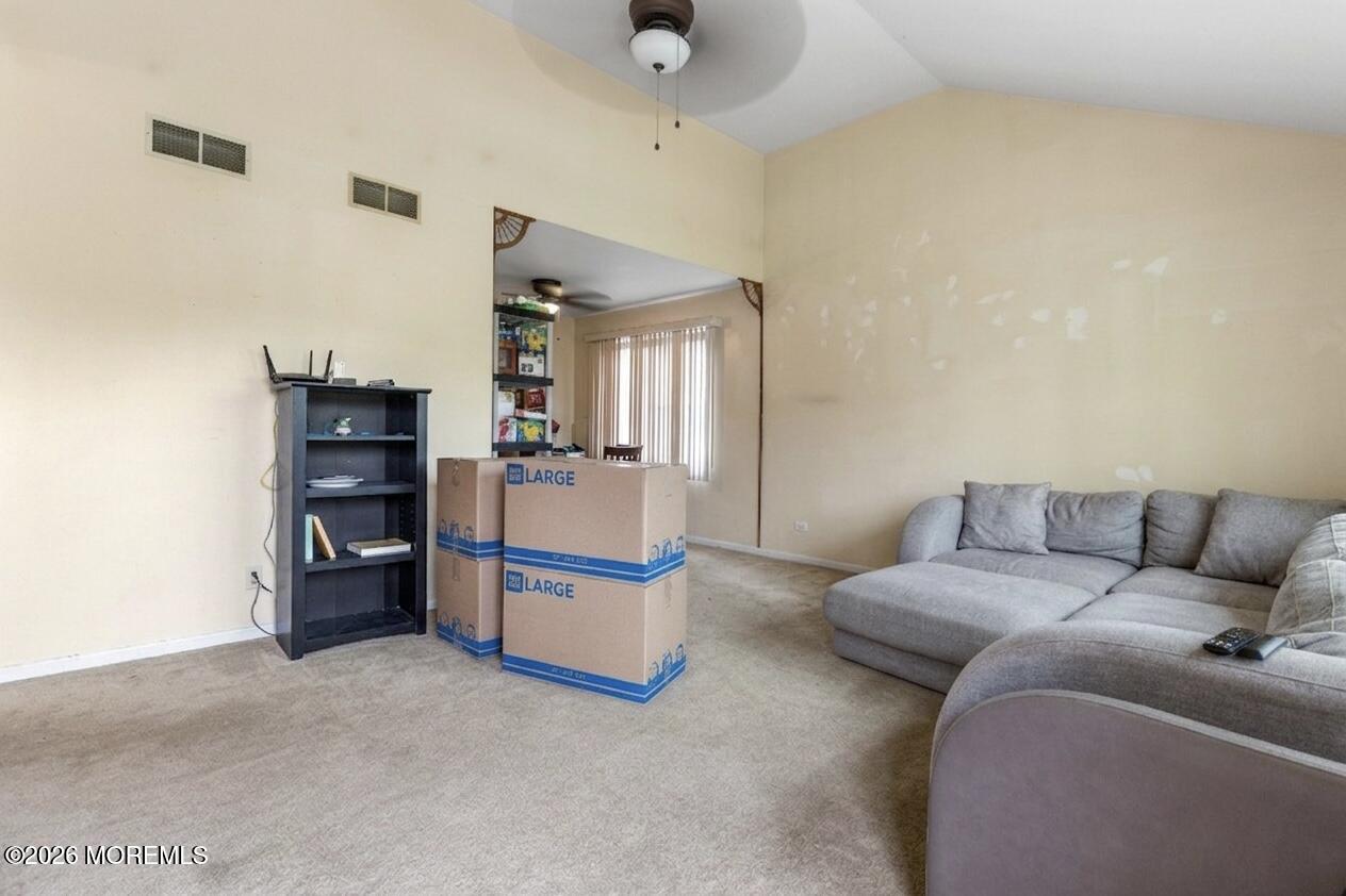 546 Roosevelt Avenue