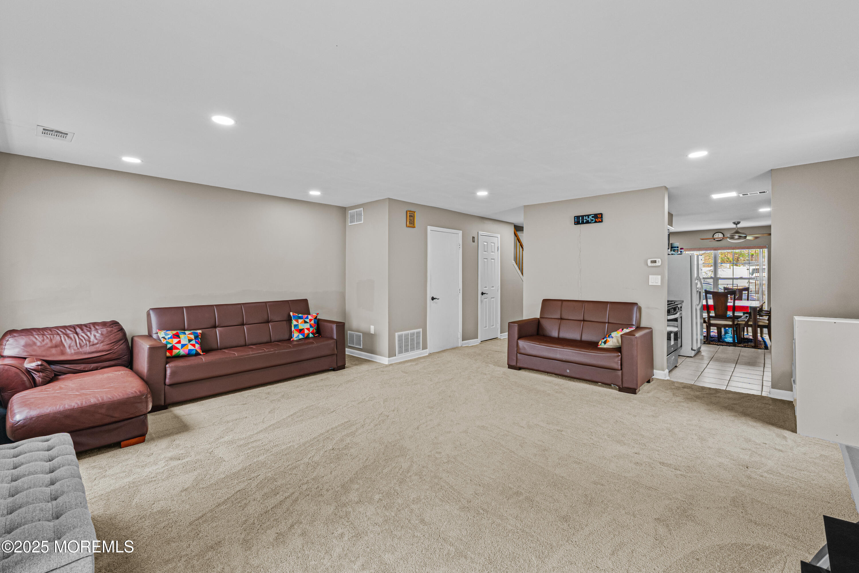 26 Brewster Circle, Old Bridge, New Jersey image 9
